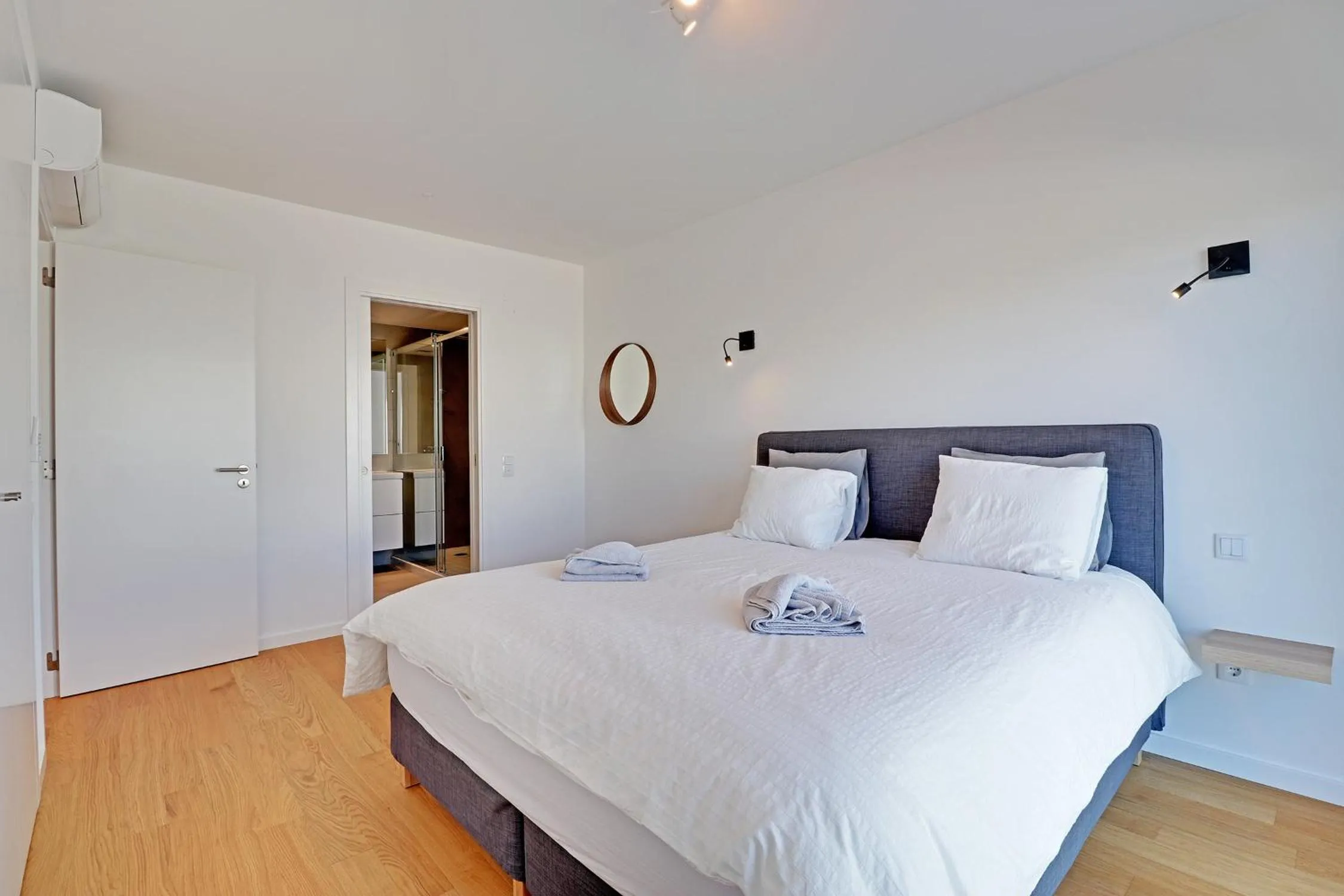 Bed in Apartamento Vista Jardim by Portucasa