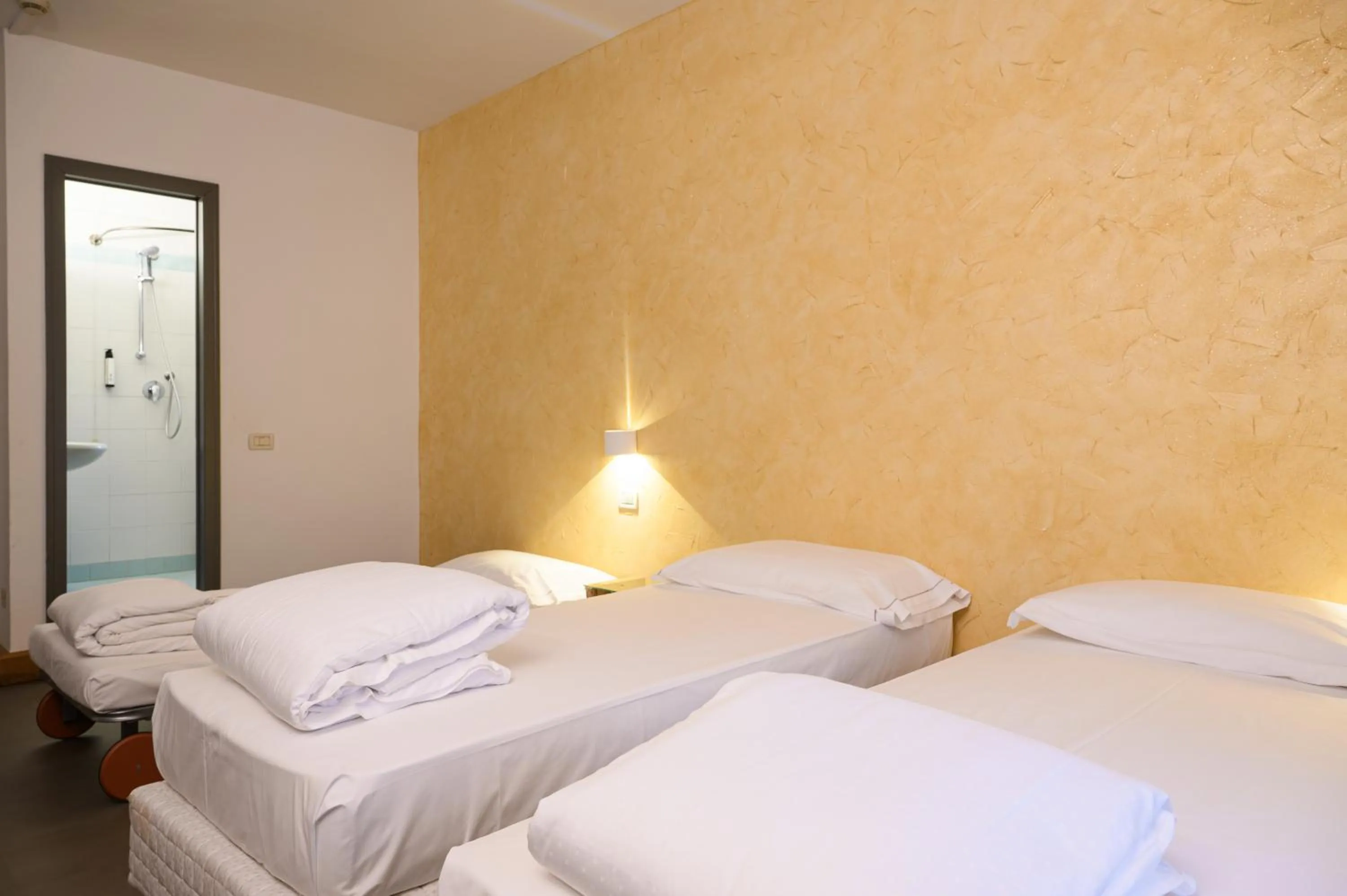 Bed in Hotel Due Ragni e Ristorante