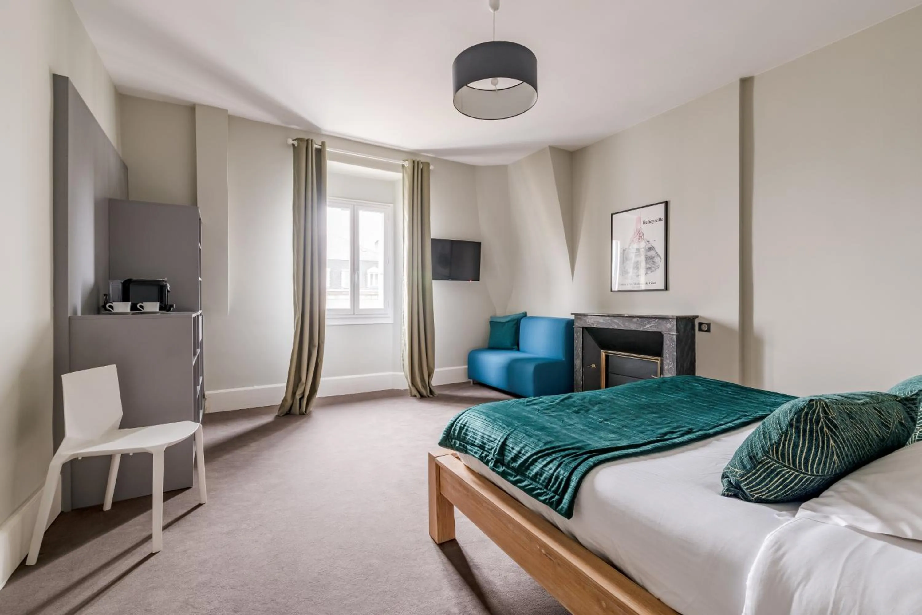 Photo of the whole room, Bed in Les Argentiers - Accès digitalisé