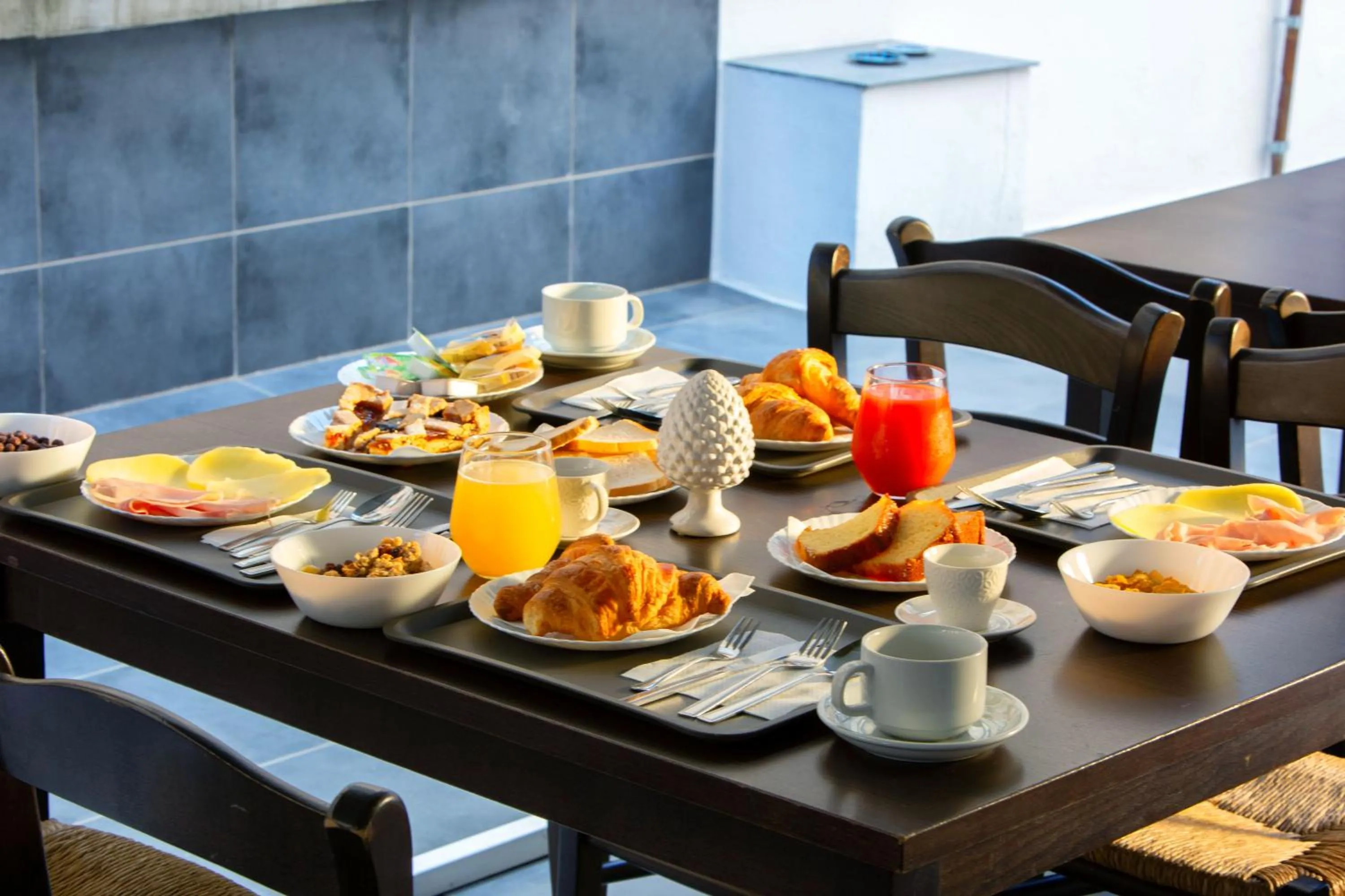 Breakfast in ROYAL ROOMS STATION NAPOLI