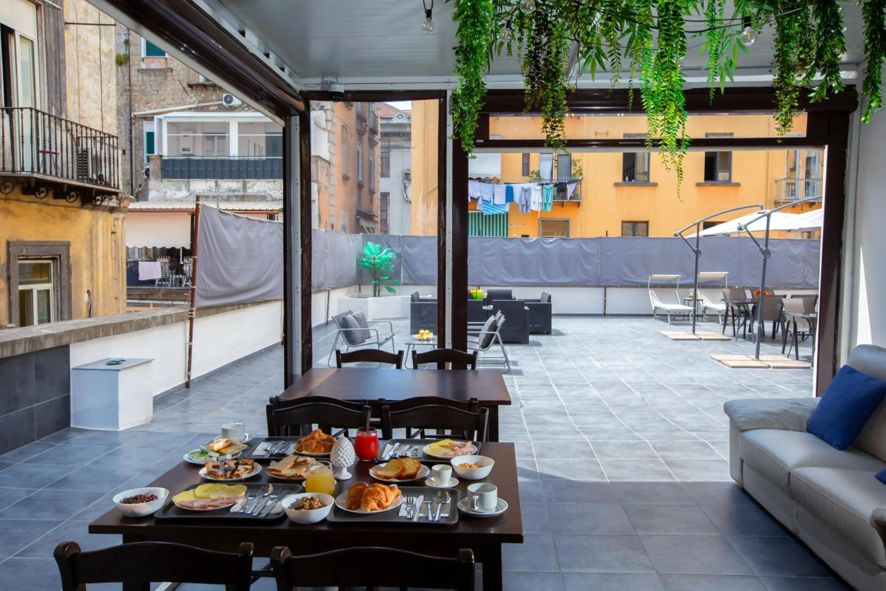 Balcony/Terrace in ROYAL ROOMS STATION NAPOLI