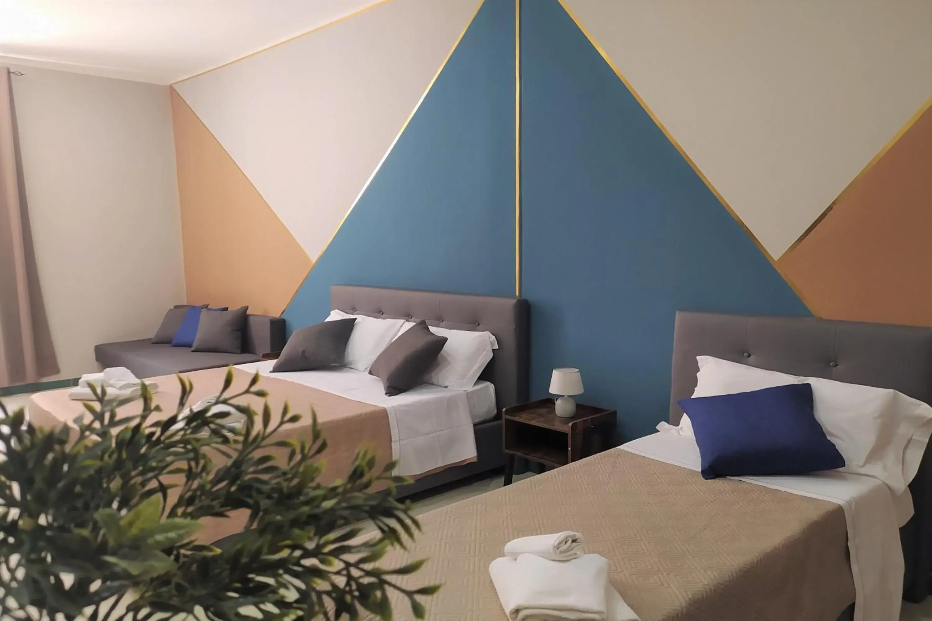 ROYAL ROOMS STATION NAPOLI ROYAL ROOMS STATION NAPOLI