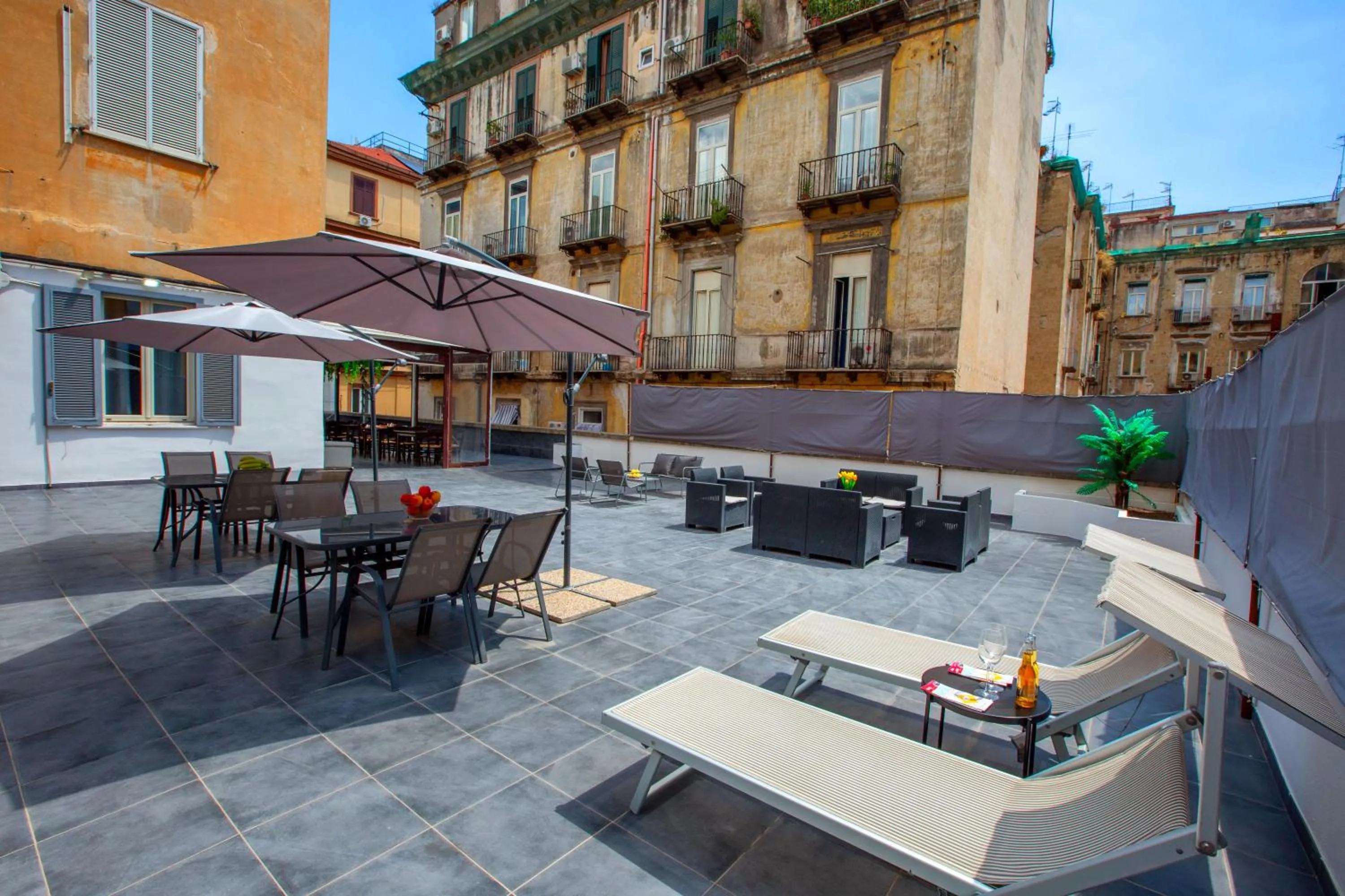 Balcony/Terrace in ROYAL ROOMS STATION NAPOLI