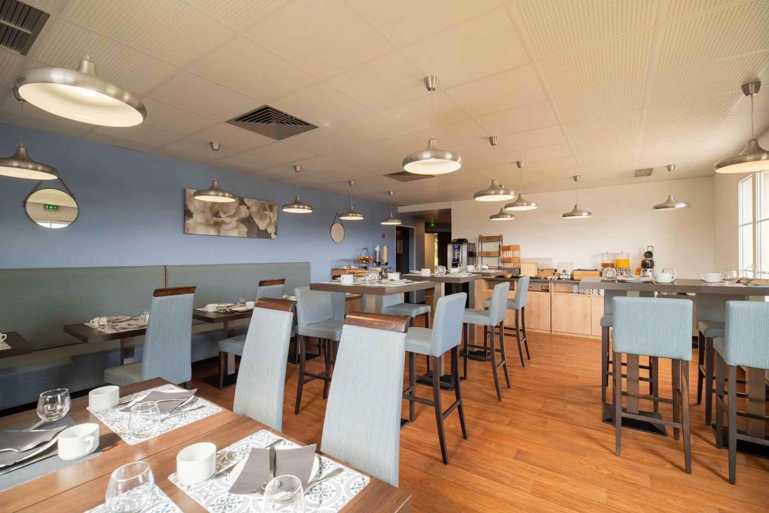 Breakfast in Brit Hotel Confort - La Tour Blanche