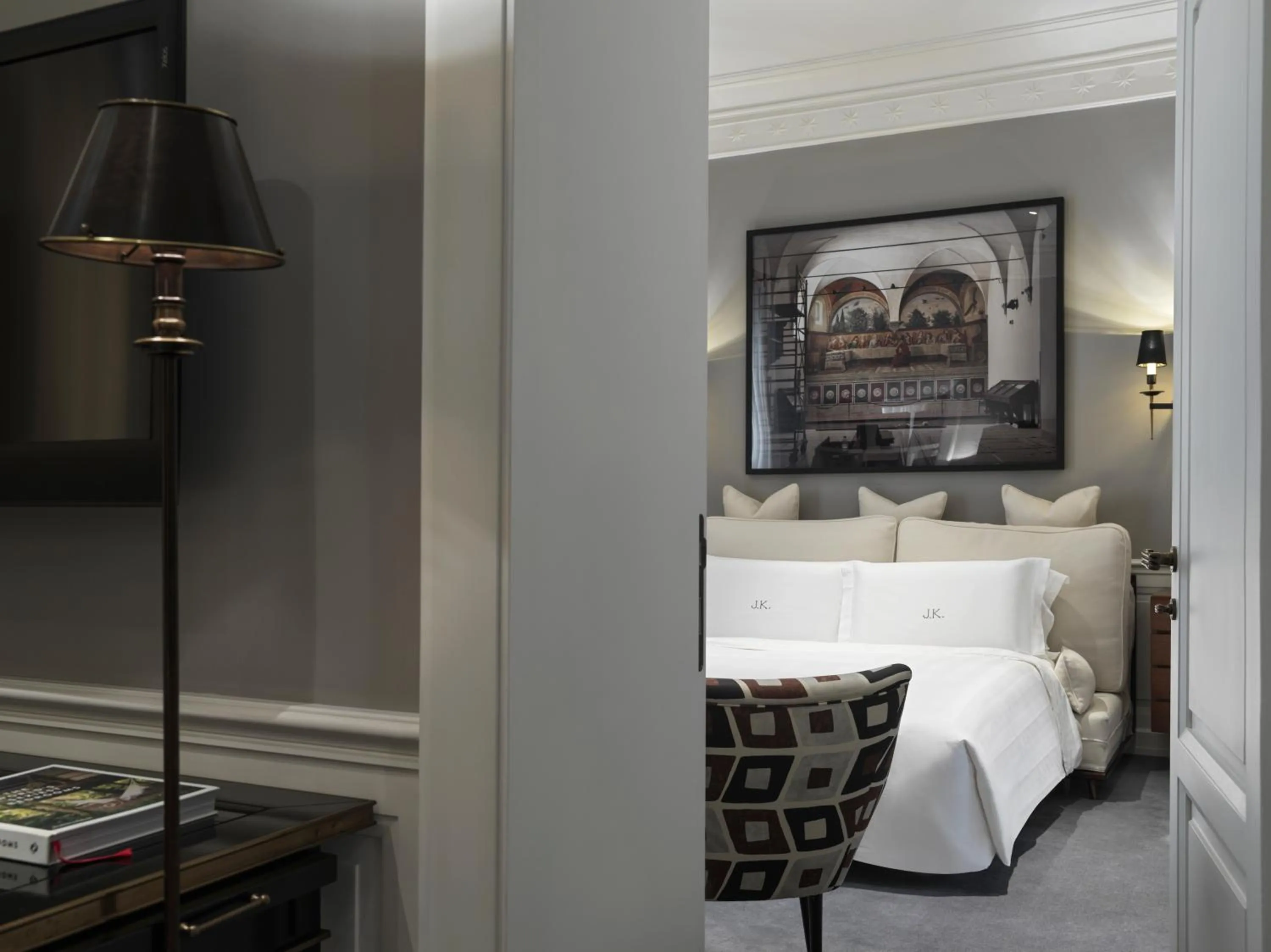 Living room, Bed in J.K. Place Roma - The Leading Hotels of the World