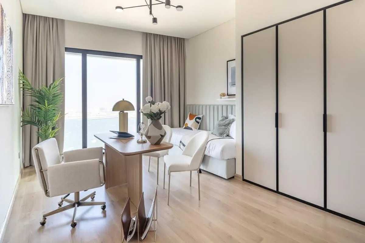 Bed in Frank Porter - The Address JBR