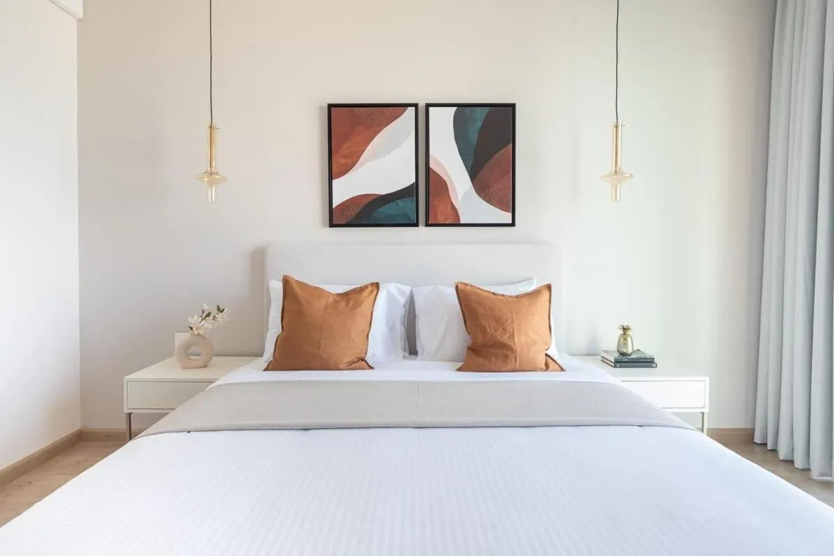 Bed in Frank Porter - The Address JBR