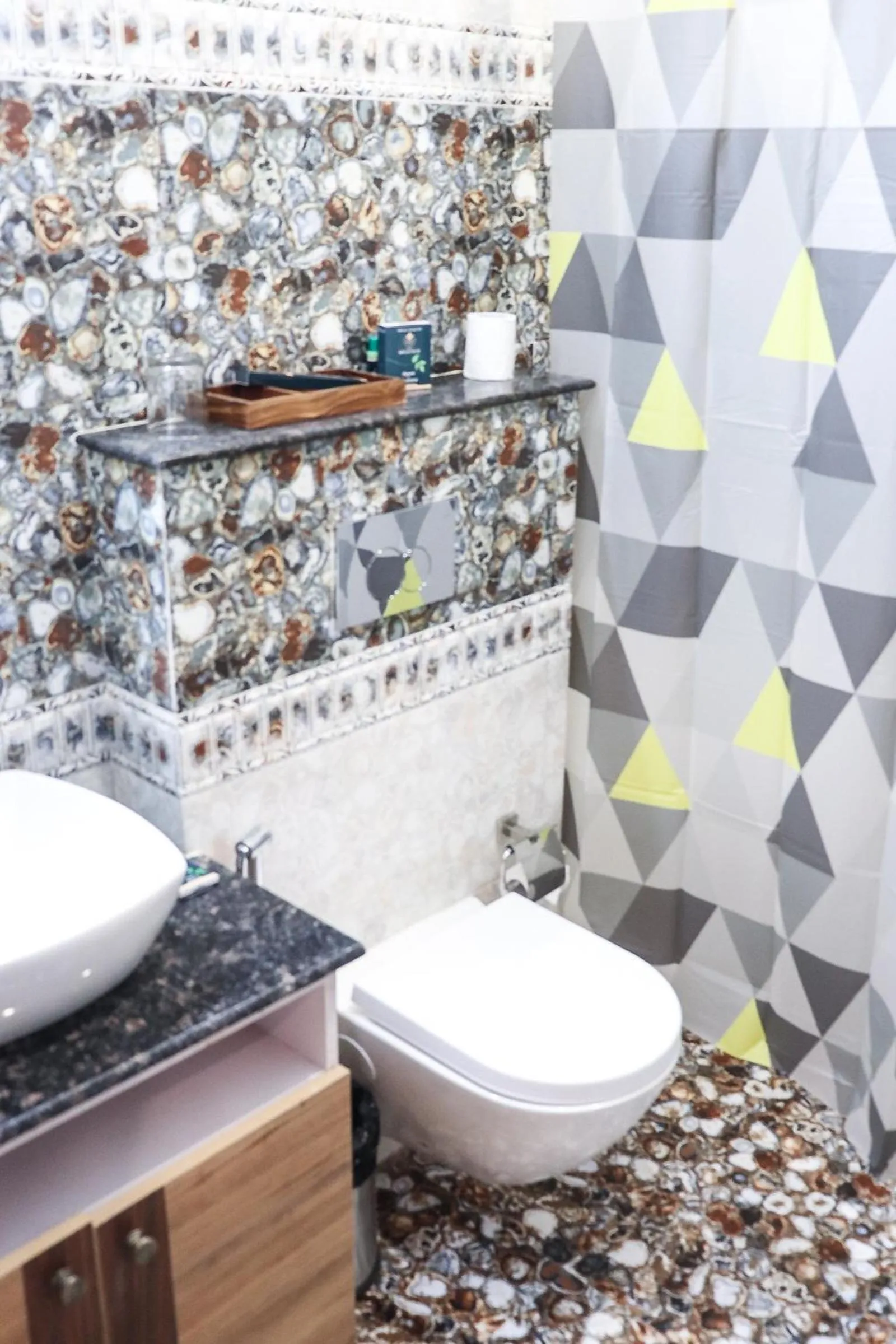 Bathroom in Hotel Royal Palm Dehradun