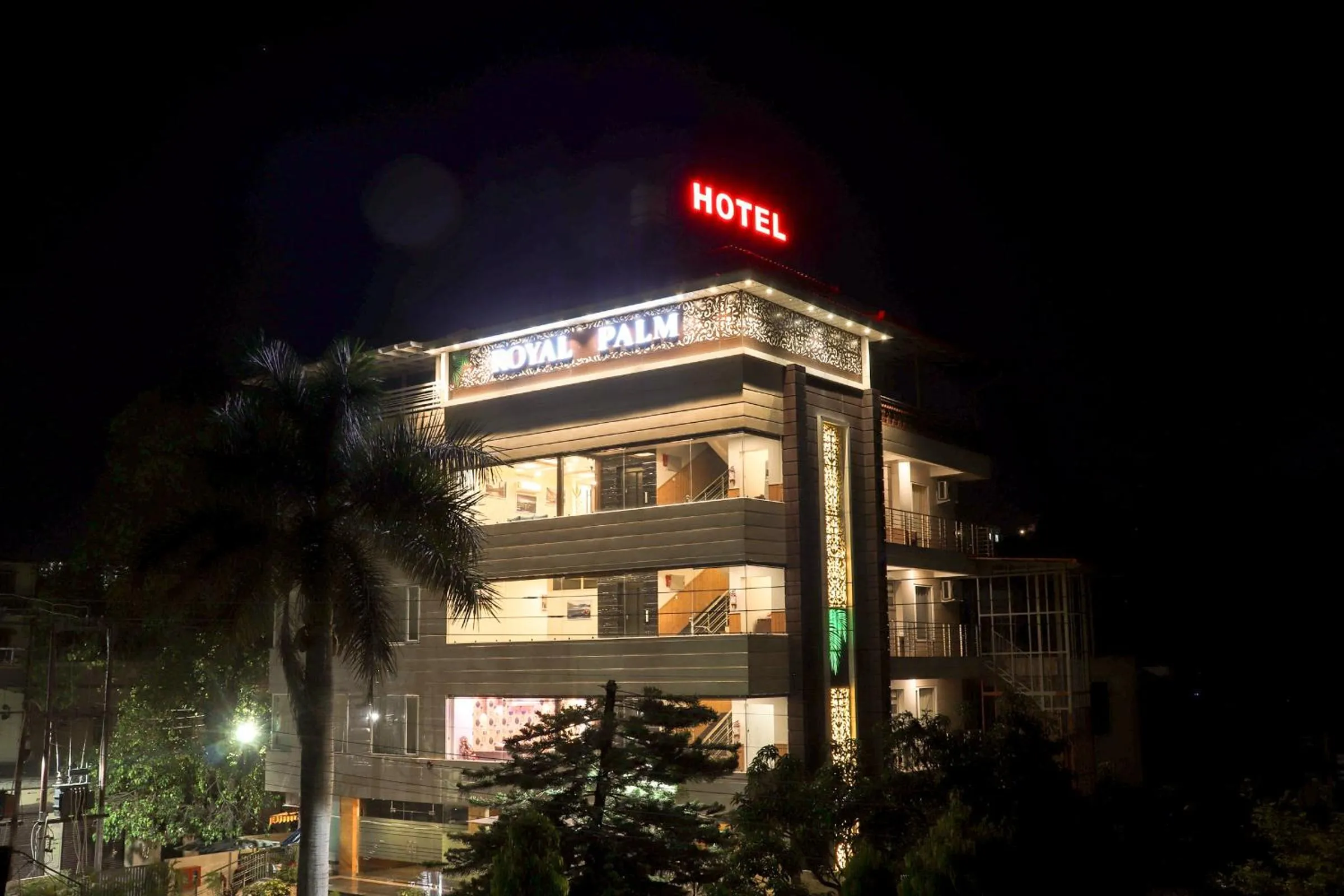 Property building in Hotel Royal Palm Dehradun