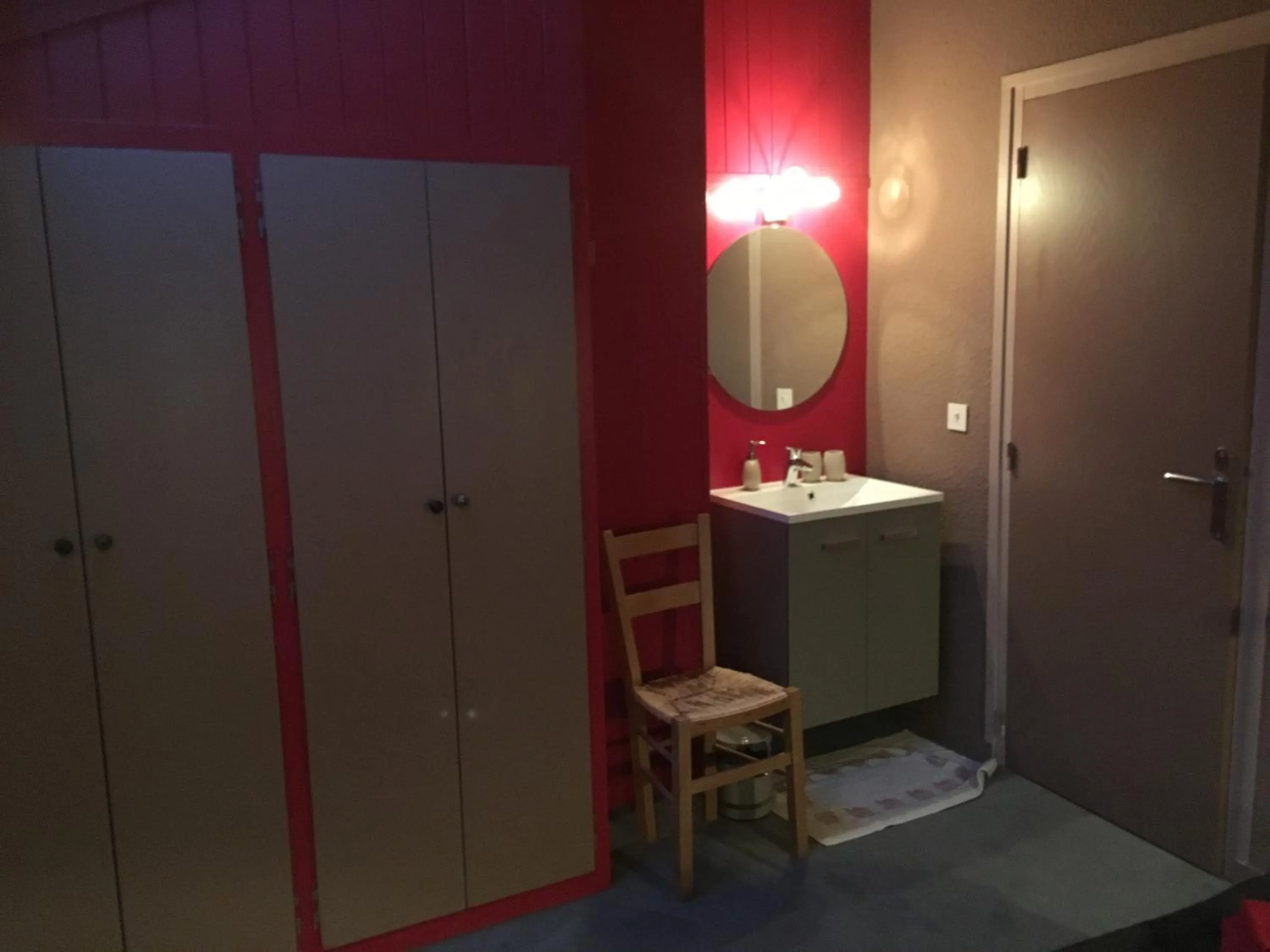 Bathroom in Hôtel et Appart'Hôtel Restaurant L'Adray