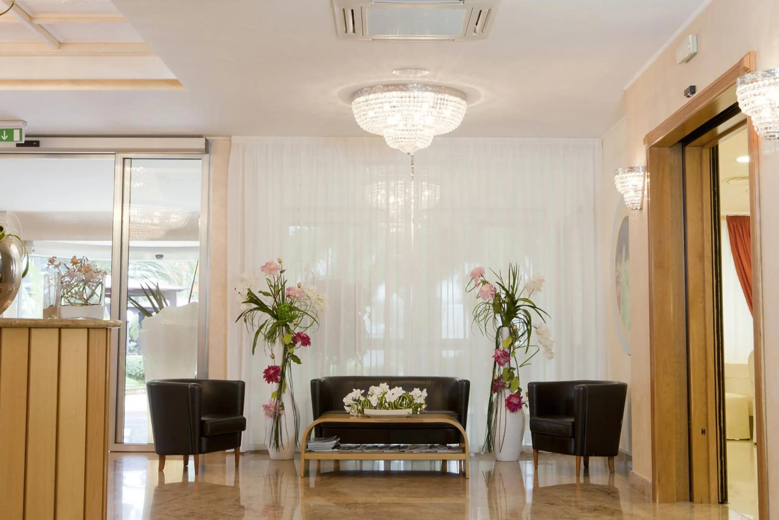 Lobby or reception in Park Hotel Tyrrenian