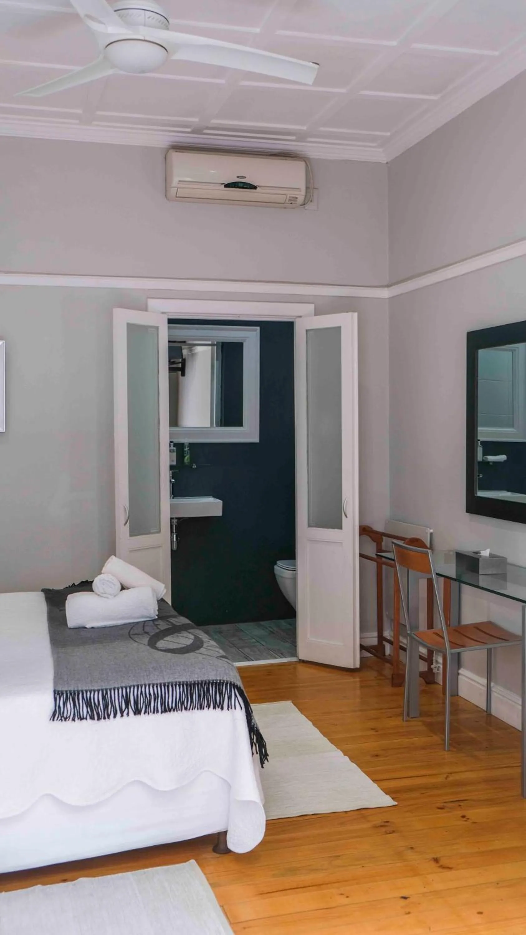 Bed in Conifer Beach House