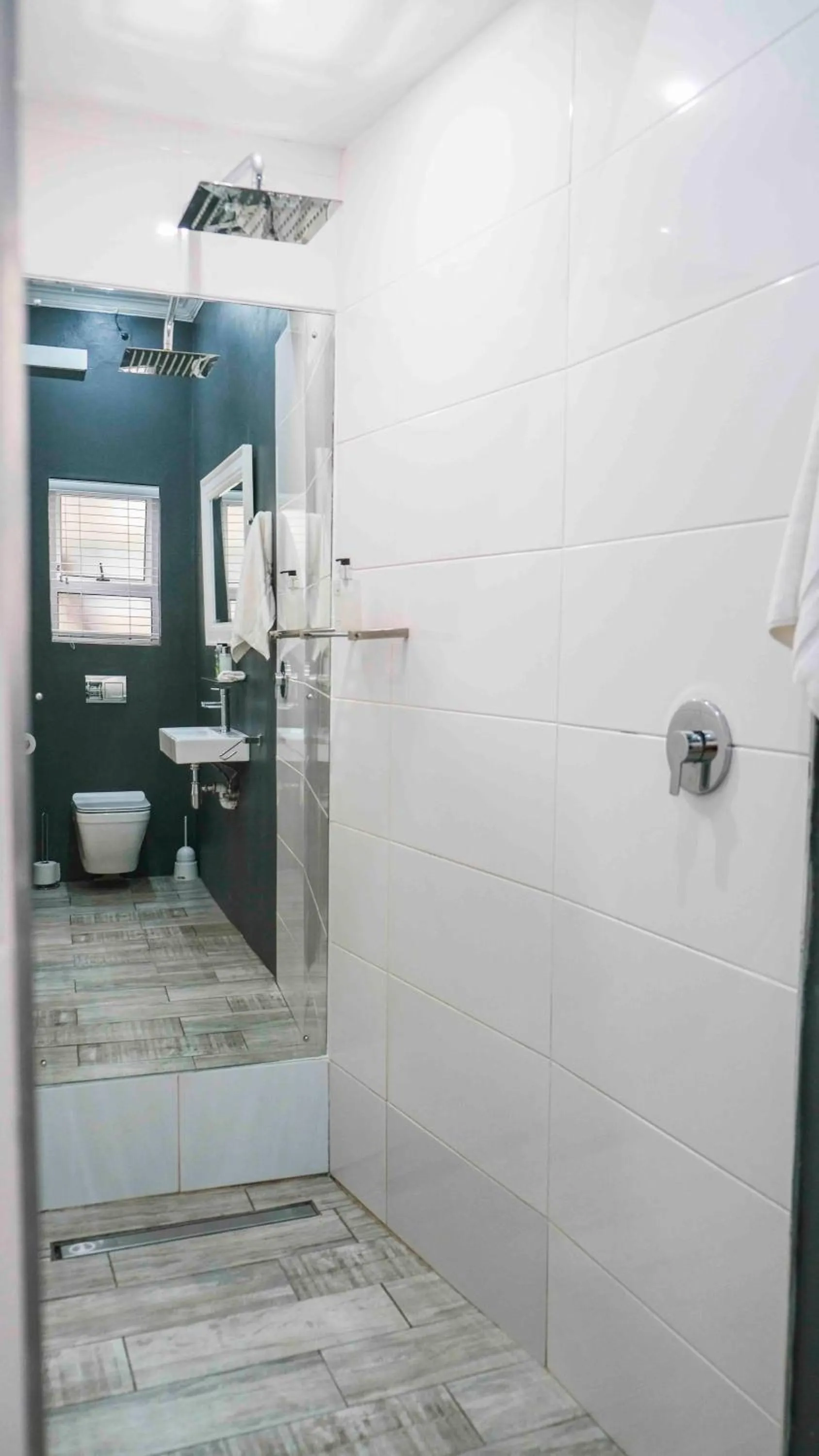 Shower in Conifer Beach House