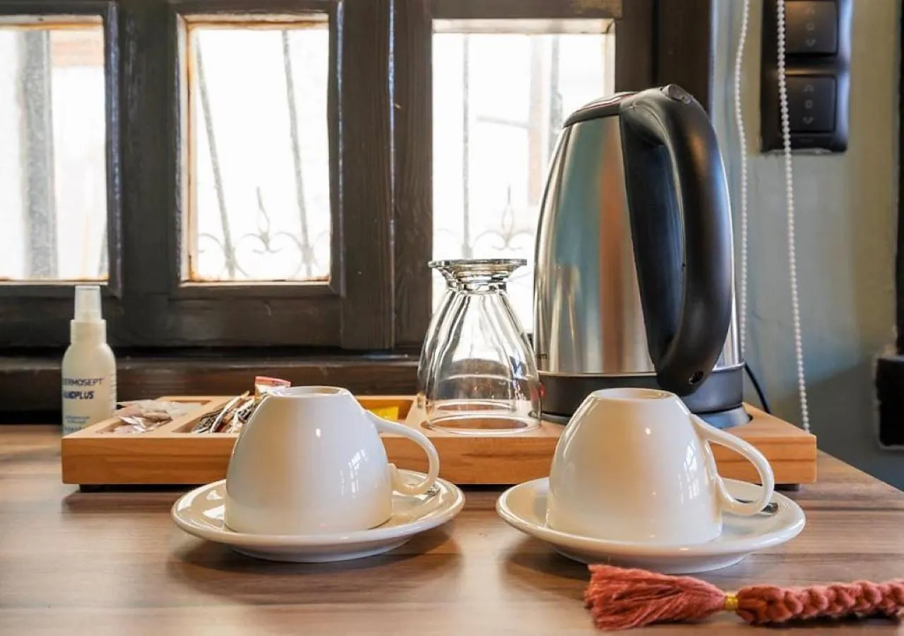 Coffee/tea facilities in Liman Deluxe Hotel