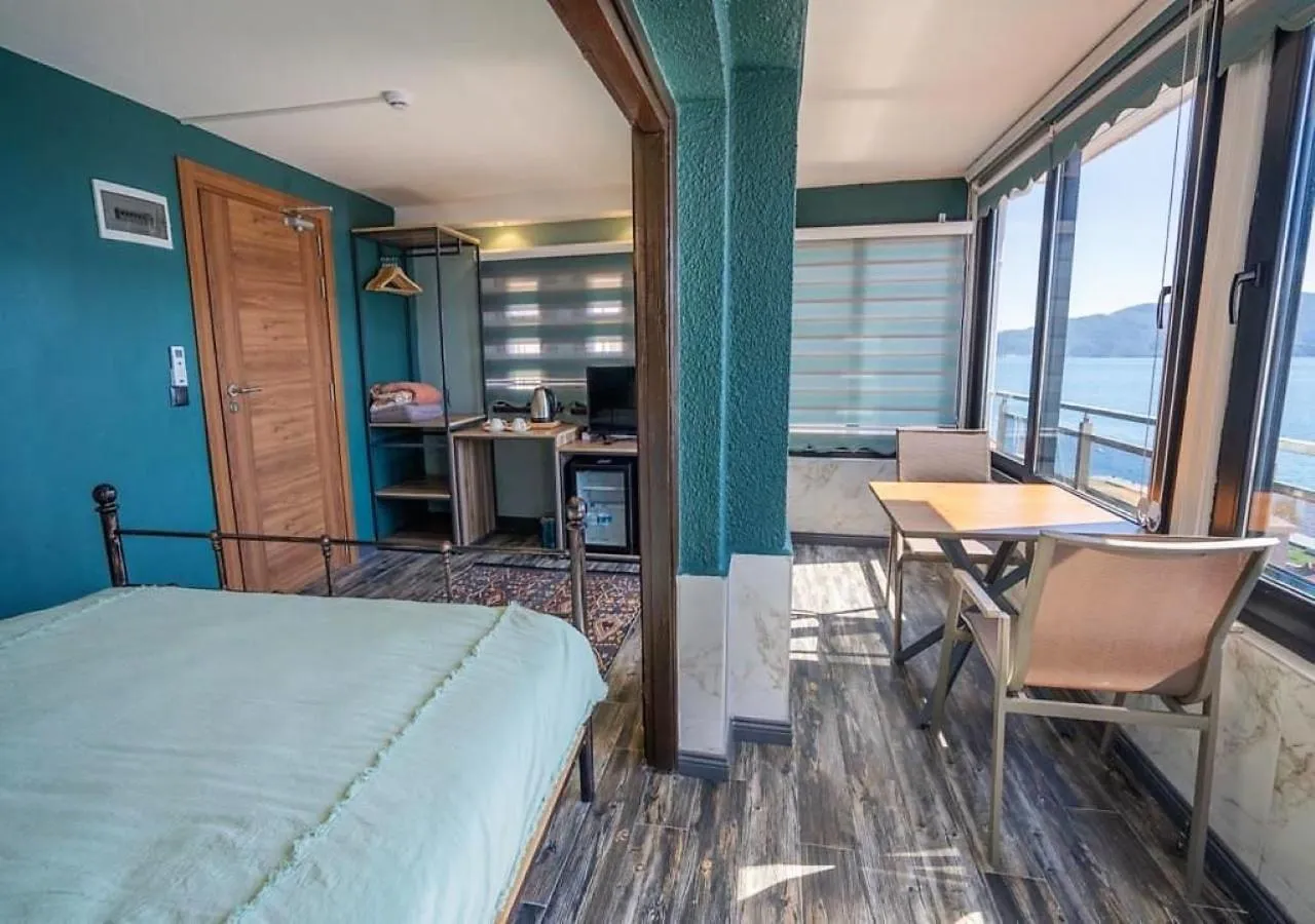 Photo of the whole room in Liman Deluxe Hotel