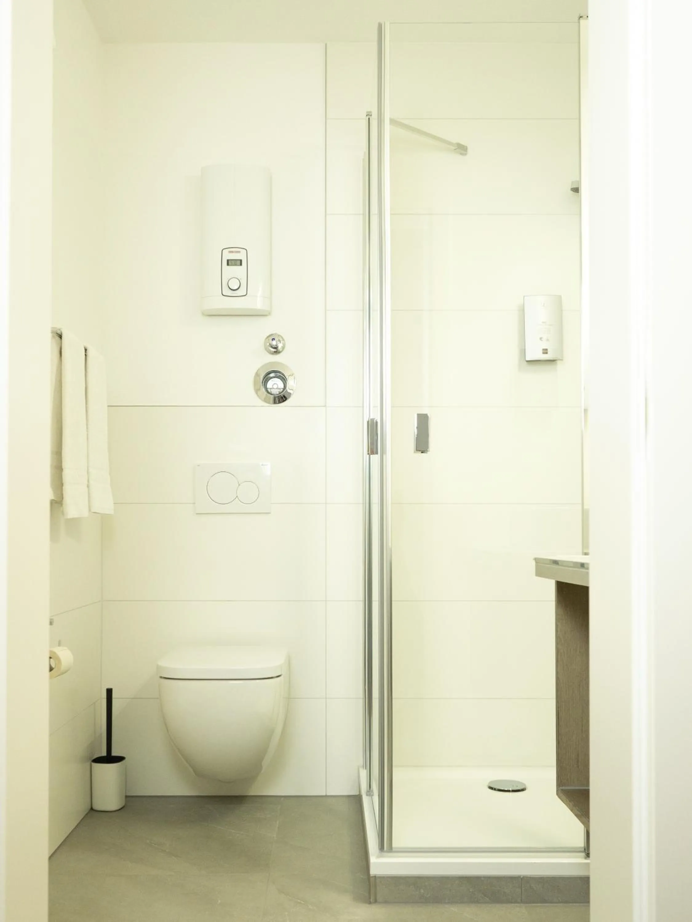 Shower in Hotel Lekker