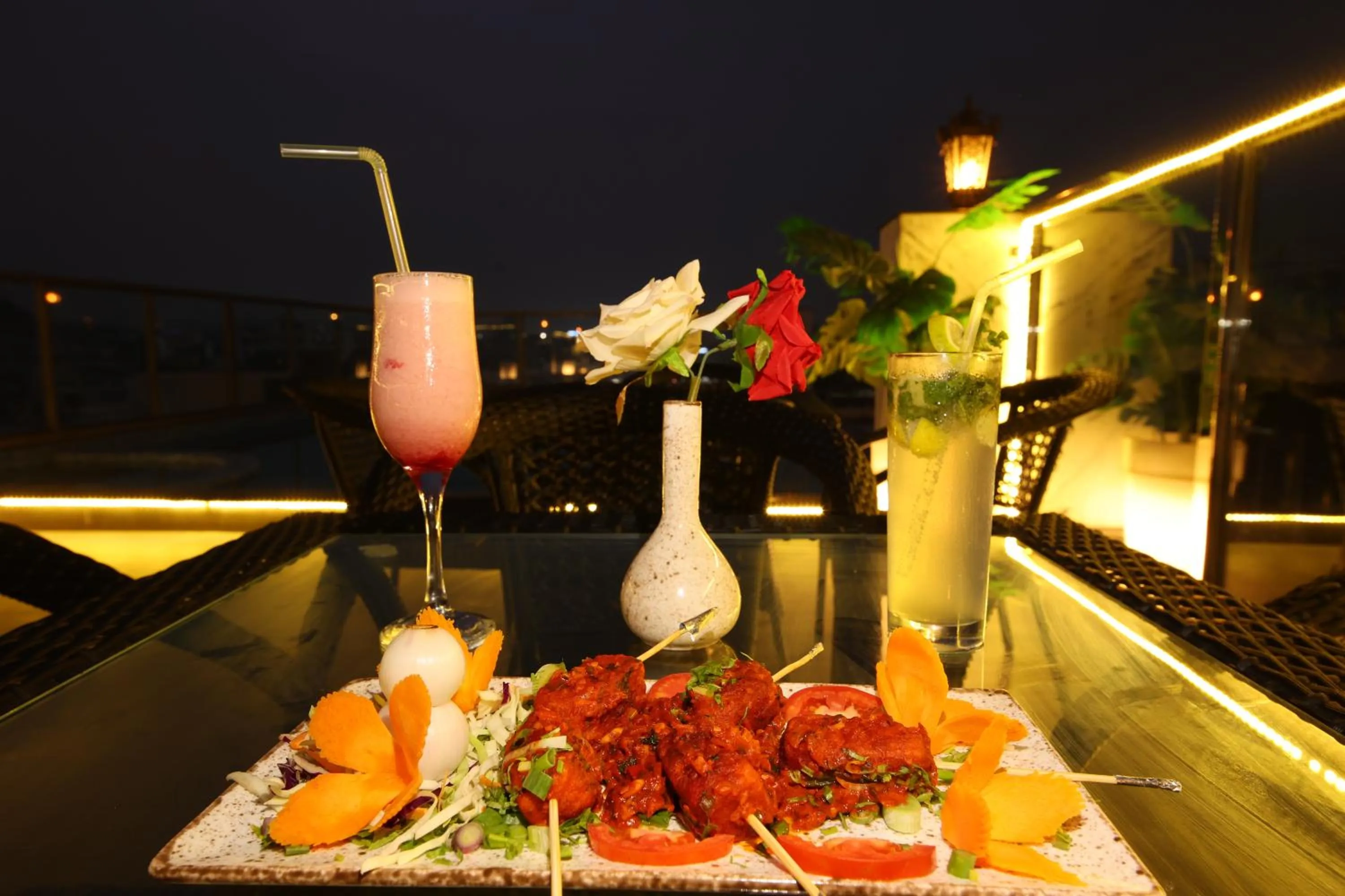 Restaurant/places to eat in Hotel Holy Vivasa