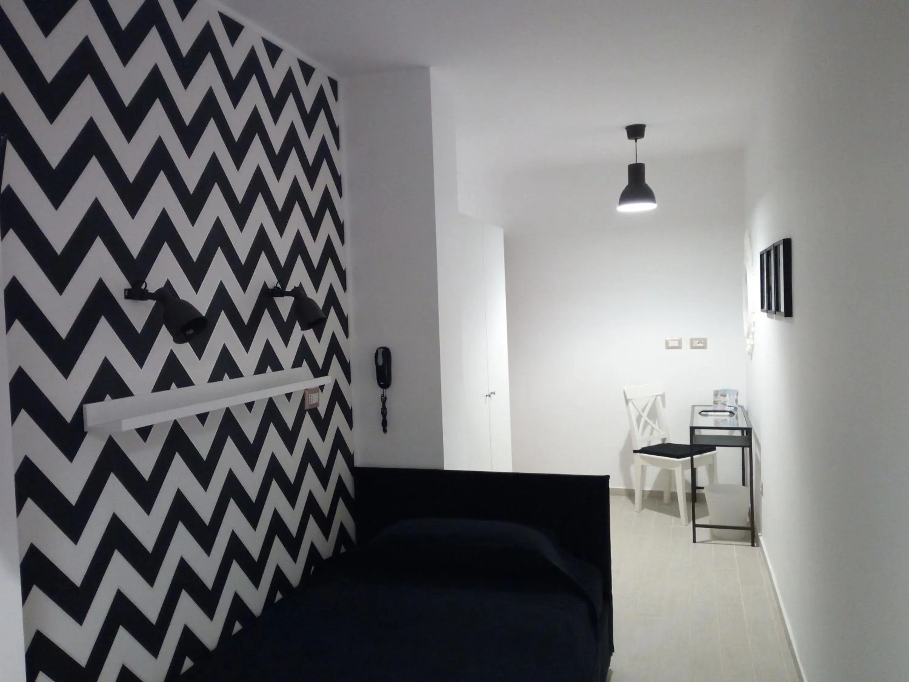 Single Room in Mini Hotel - Angolo Di Paradiso - Single Room in Mini Hotel - Angolo Di Paradiso -