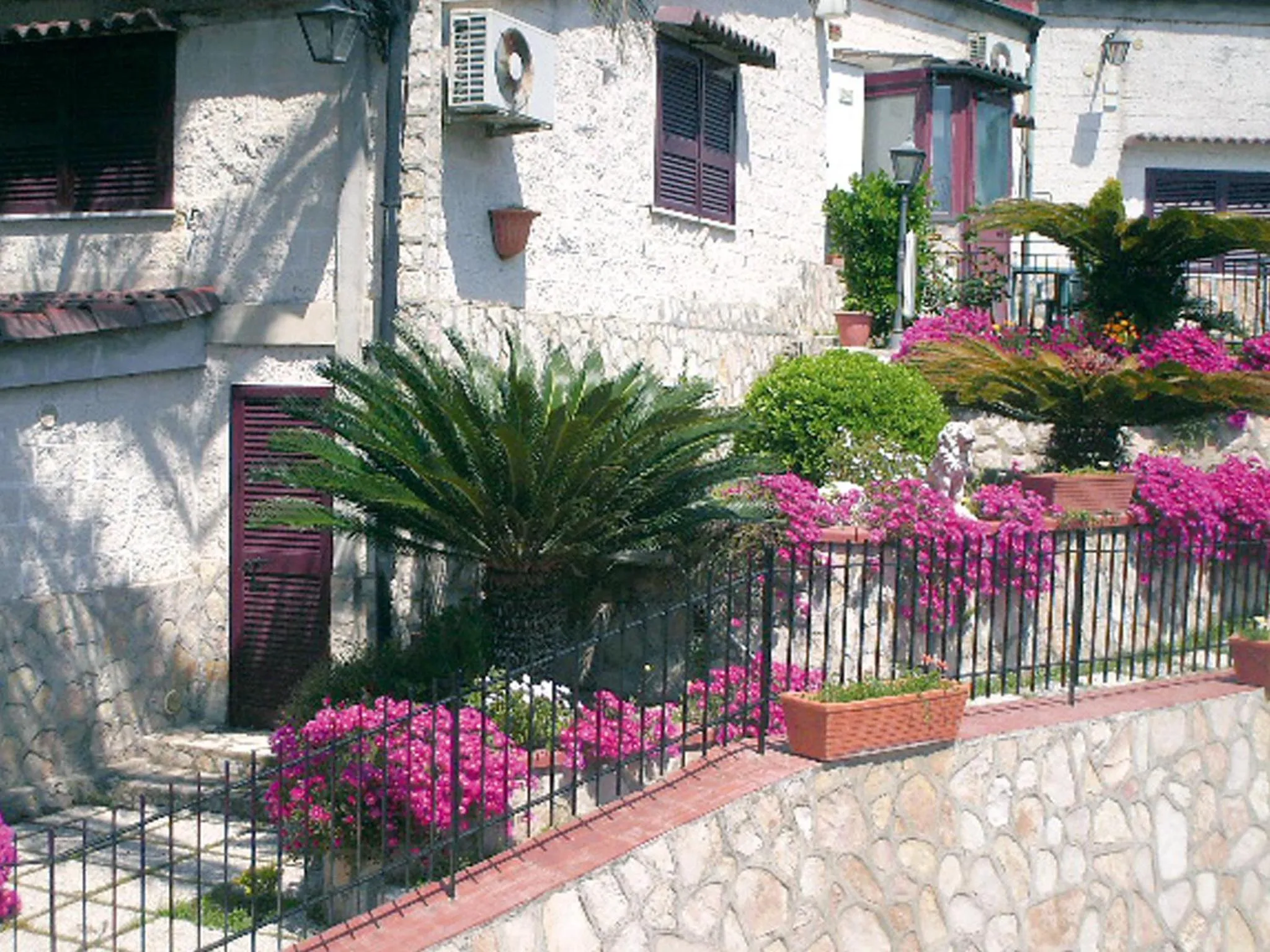 Facade/entrance in Mini Hotel - Angolo Di Paradiso -