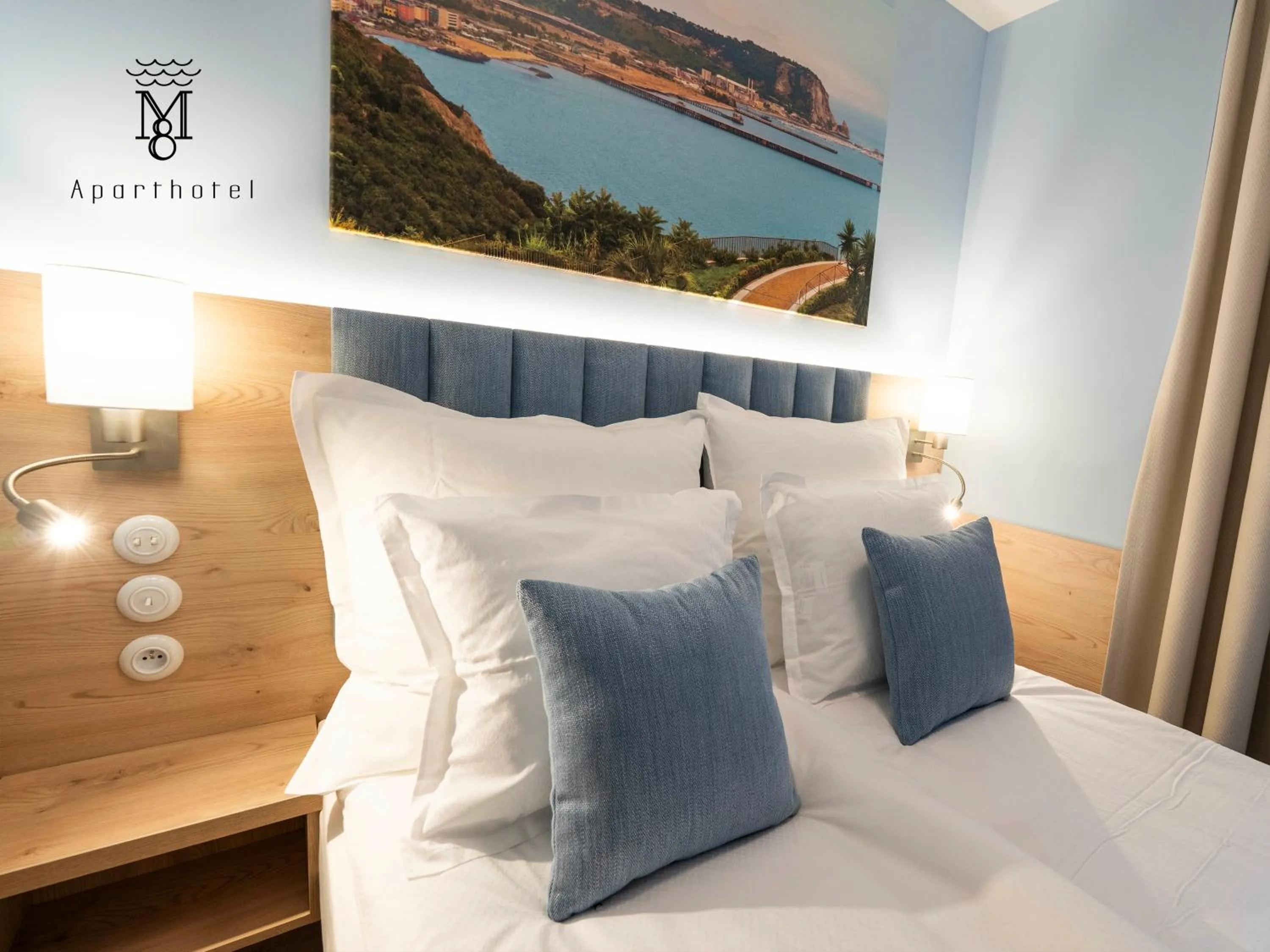 Bed in Mariensztat 8 Hotel