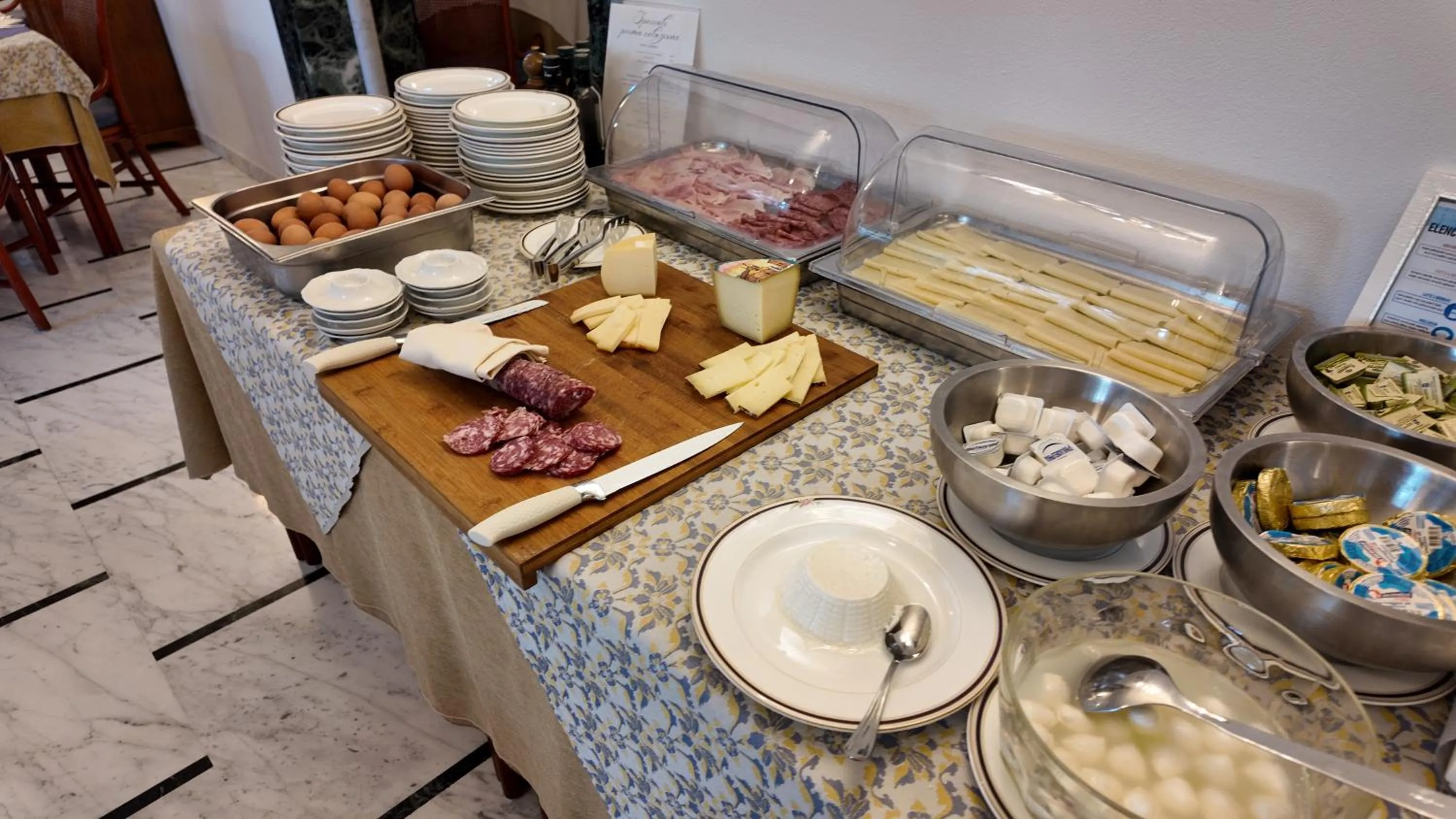 Breakfast in President Hotel