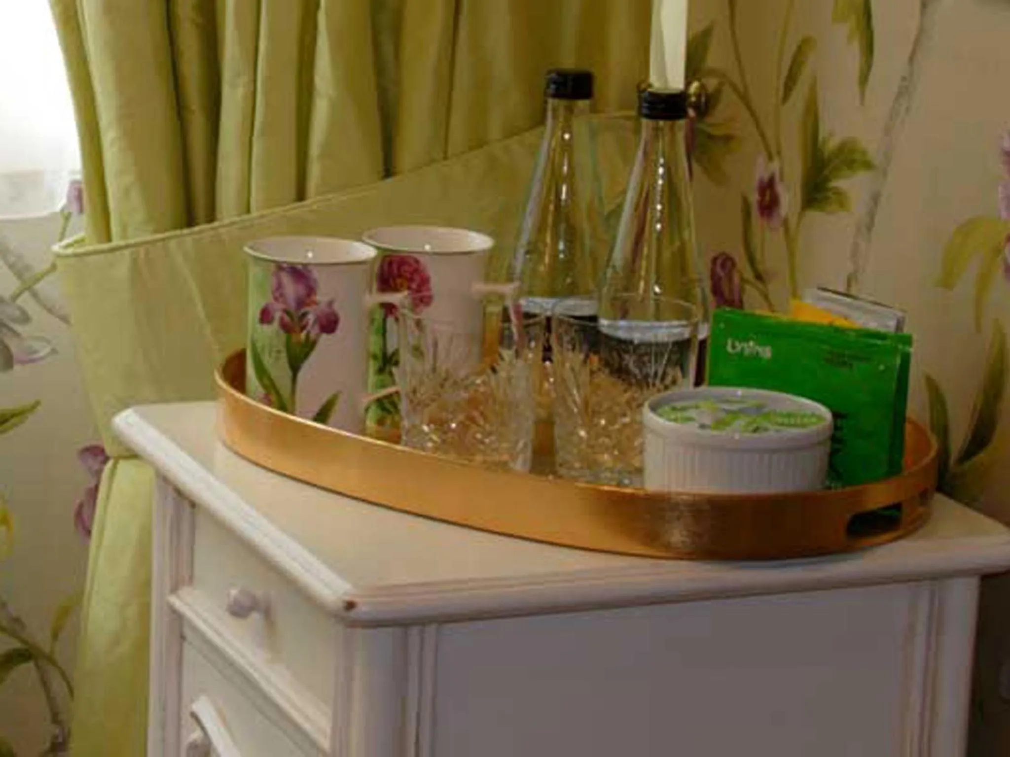 Coffee/tea facilities in Porch House