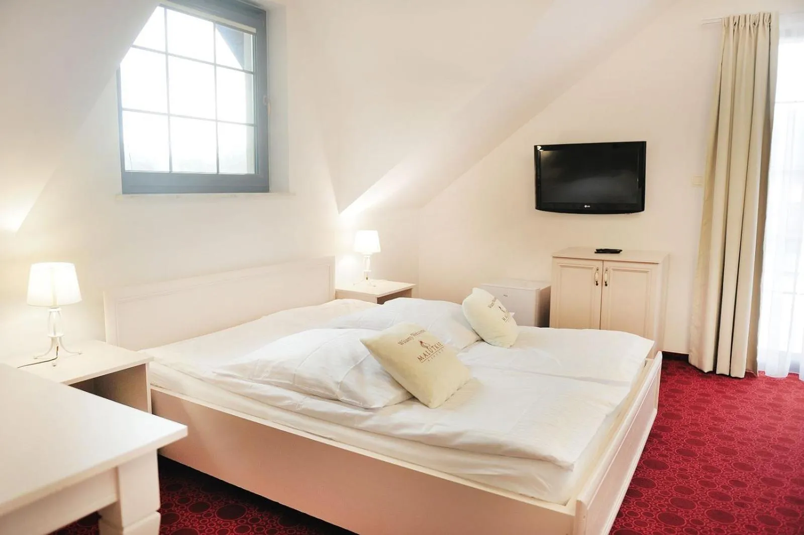 Living room, Bed in Malutkie Resort