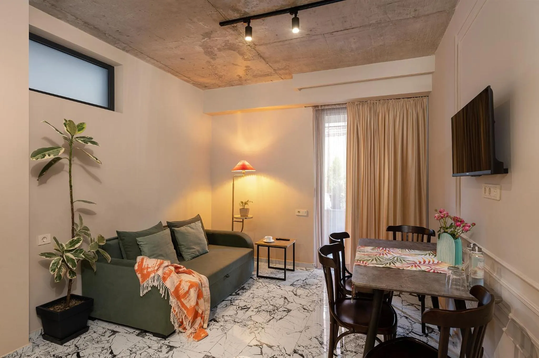 TV and multimedia in Galavani By Vintage Hotel Collections