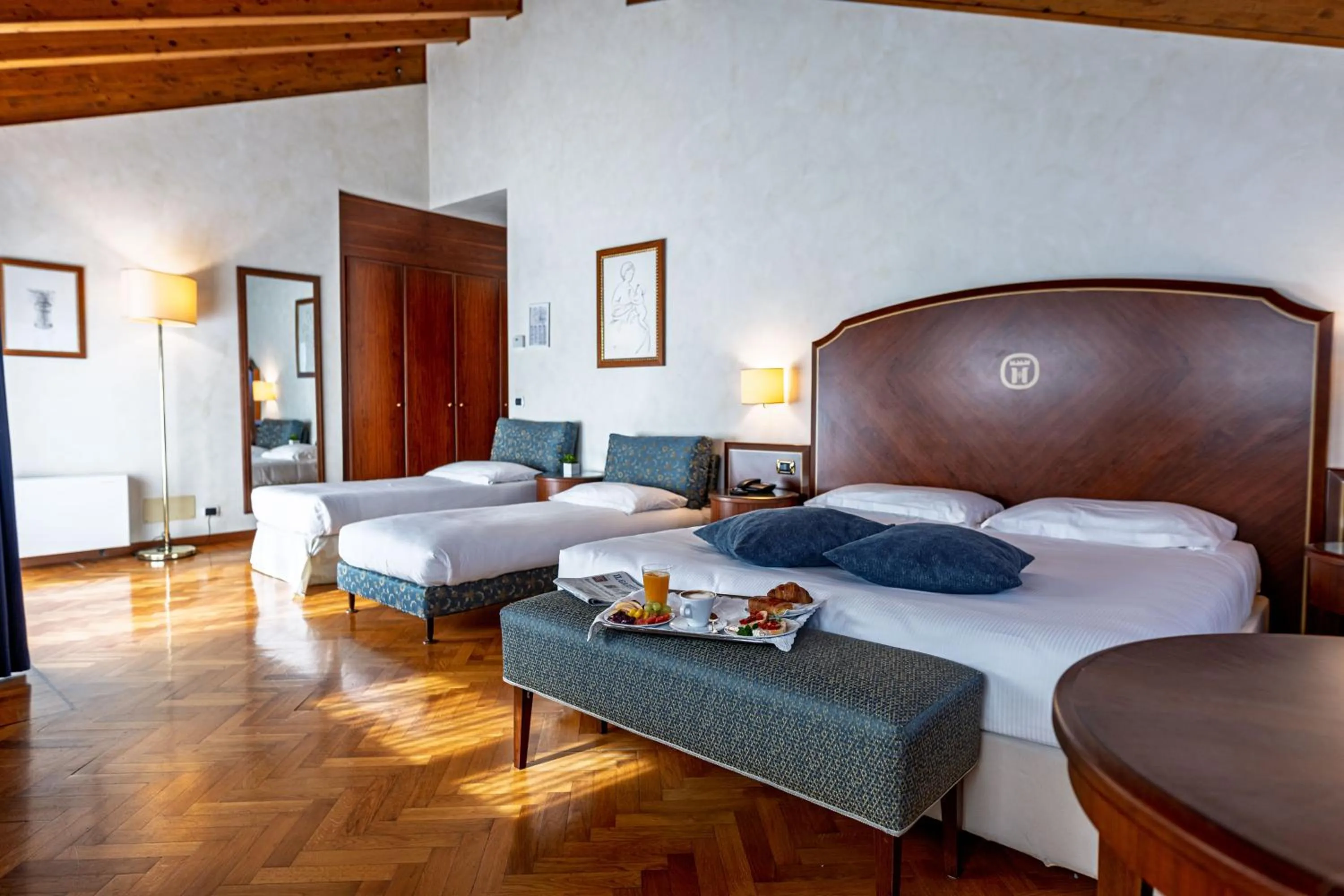 Bedroom, Bed in Hotel Alla Torre