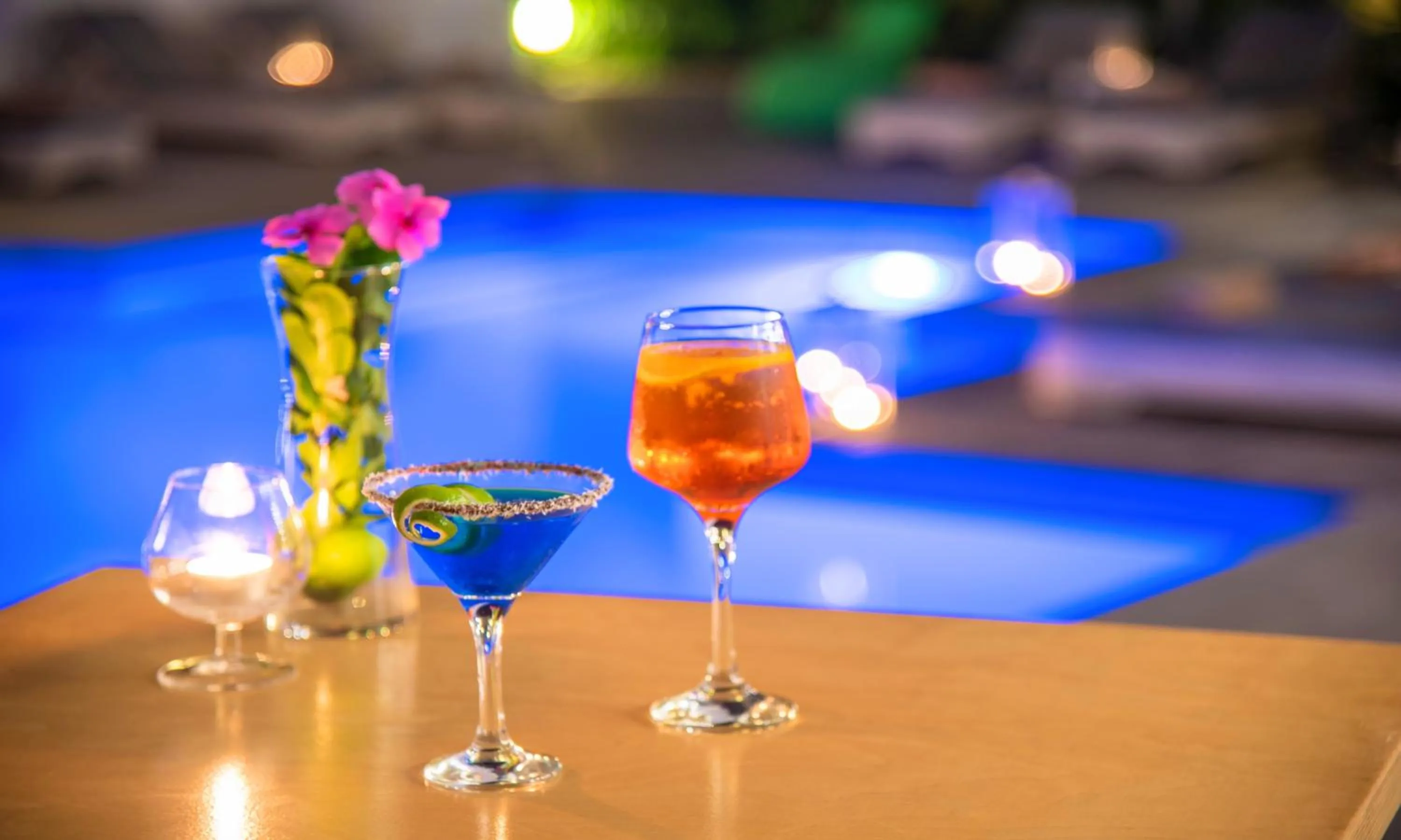 Drinks in Elounda Garden Suites Heated Pool