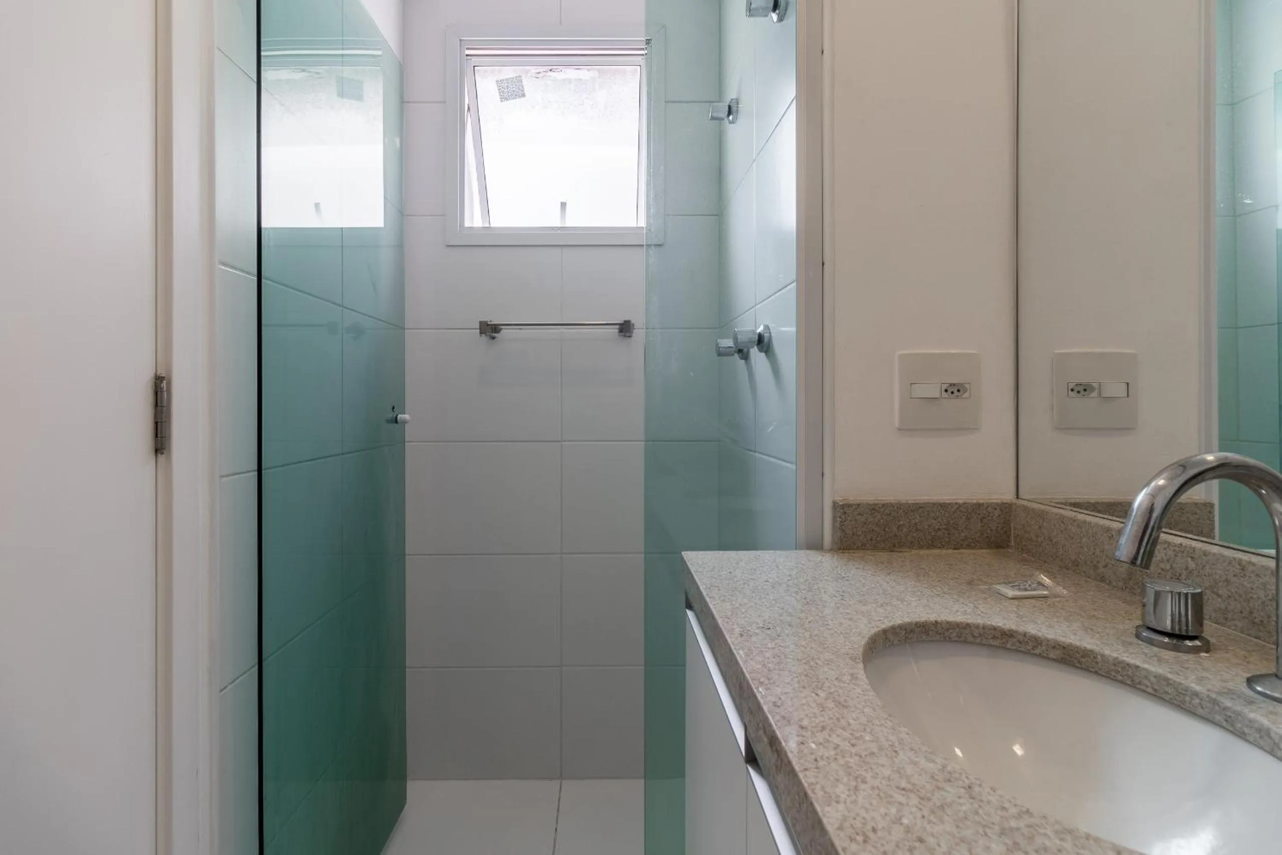 Bathroom in Akile Hype