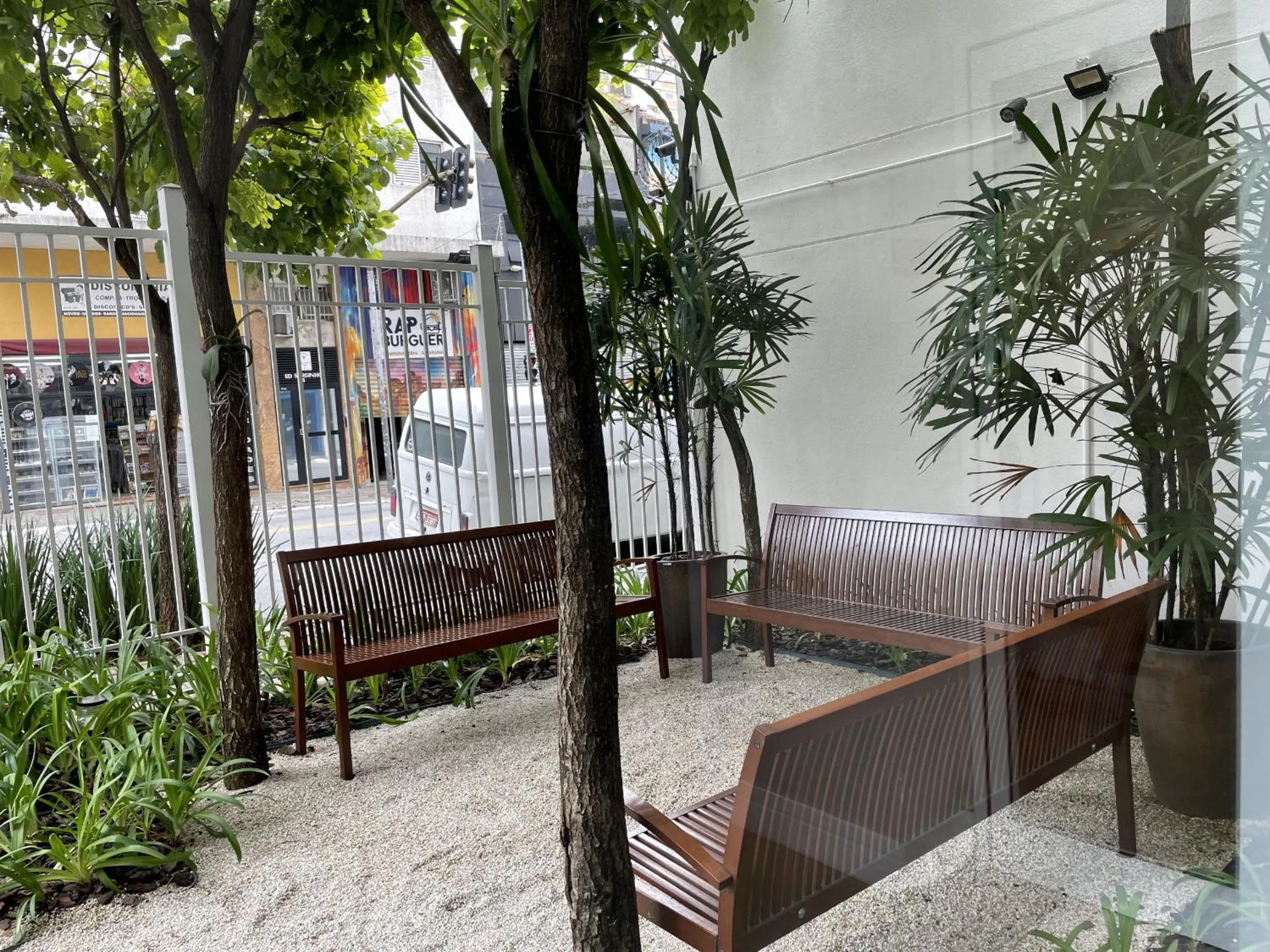 Garden in Akile Hype