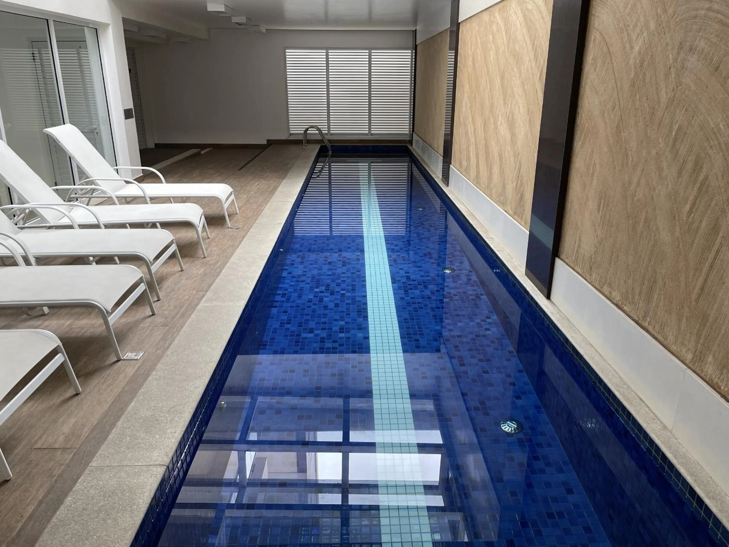 Swimming pool in Akile Hype