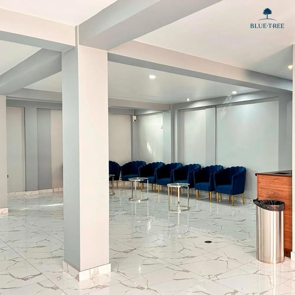 Communal lounge/ TV room in Blue Three