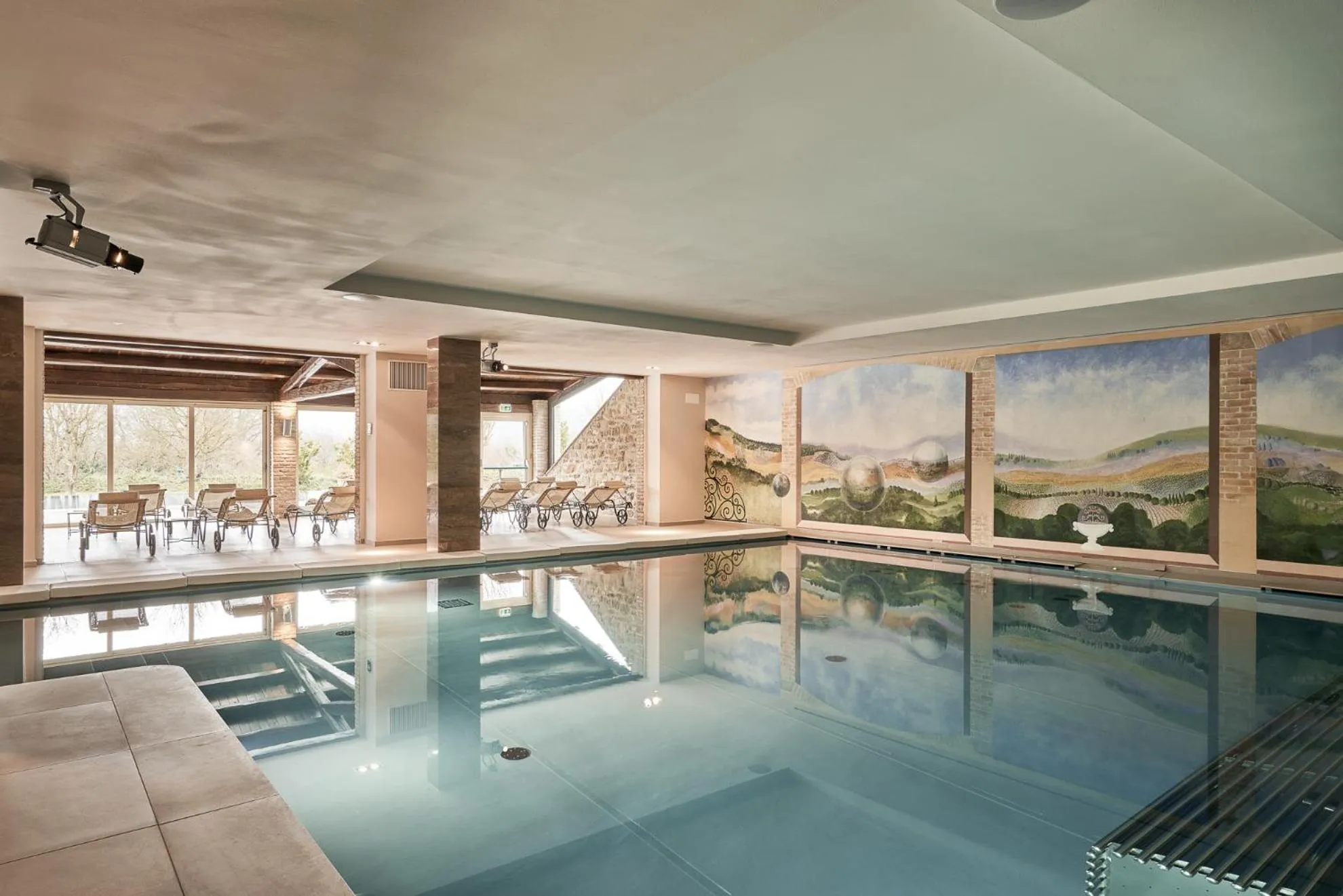 Swimming pool in Borgo Lanciano