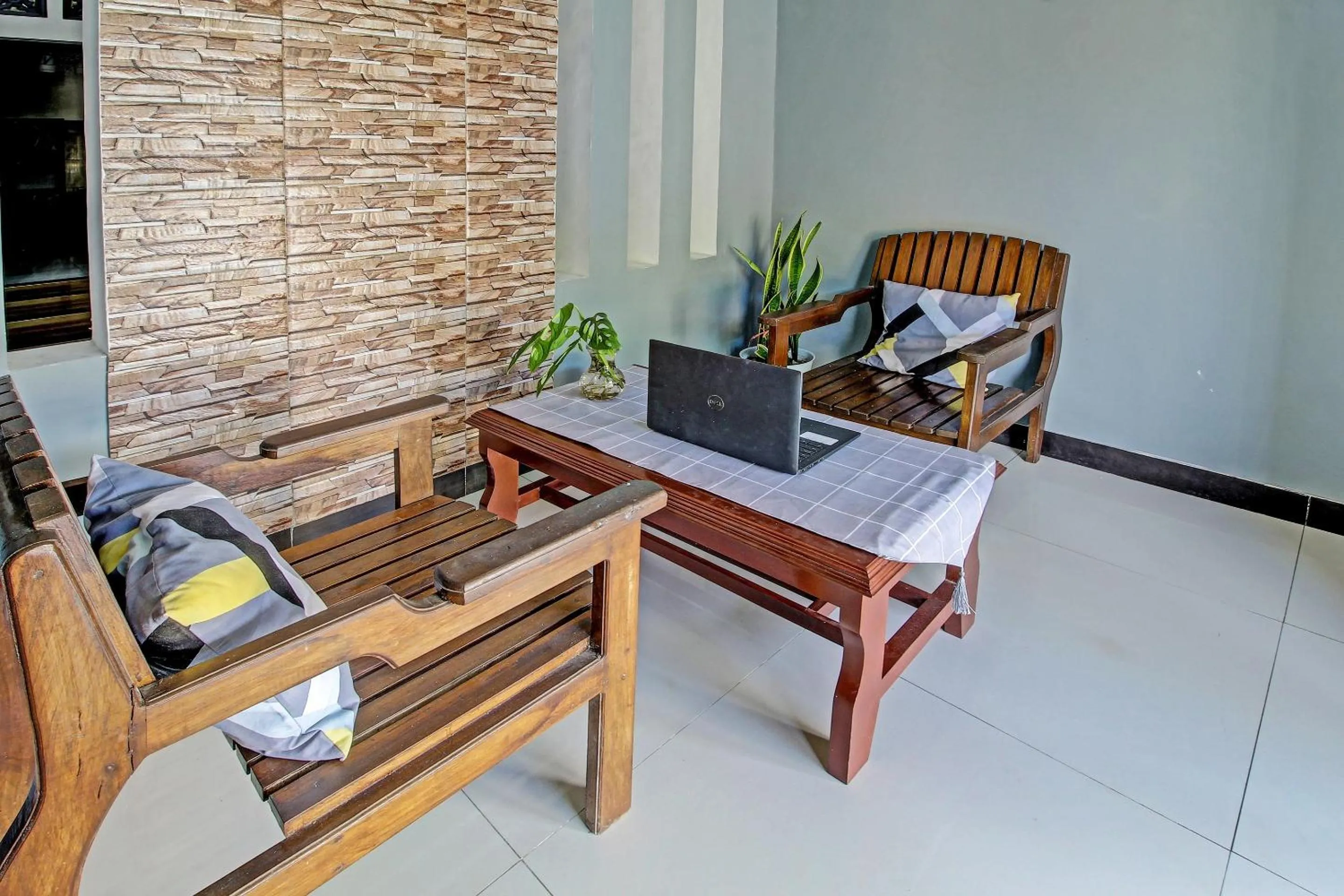 Lobby or reception in OYO Life 91177 Desa Wisata Duren Sari