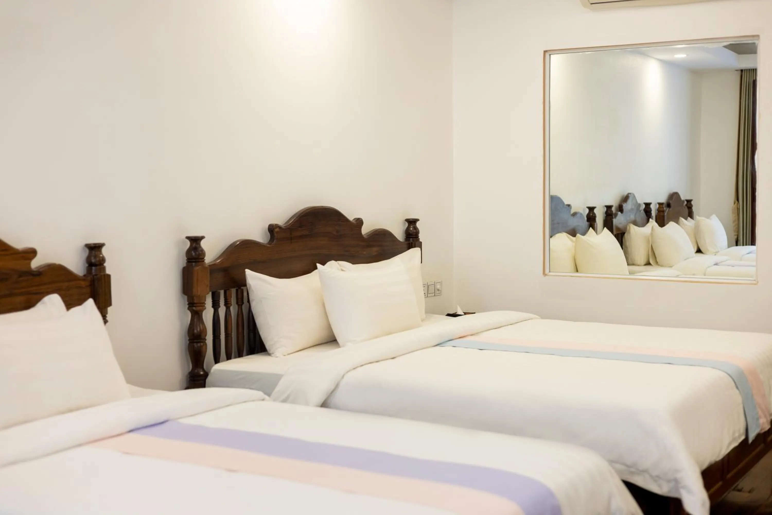 Bedroom, Bed in La Residence WatBo Hotel