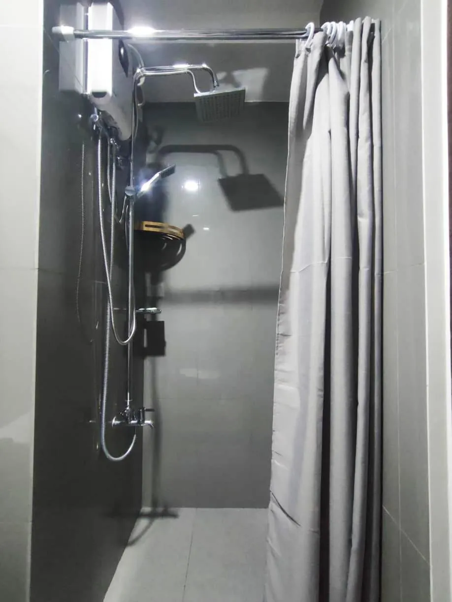 Fully Furnished 1 Bedroom at SMDC Air Residence with Balcony City View