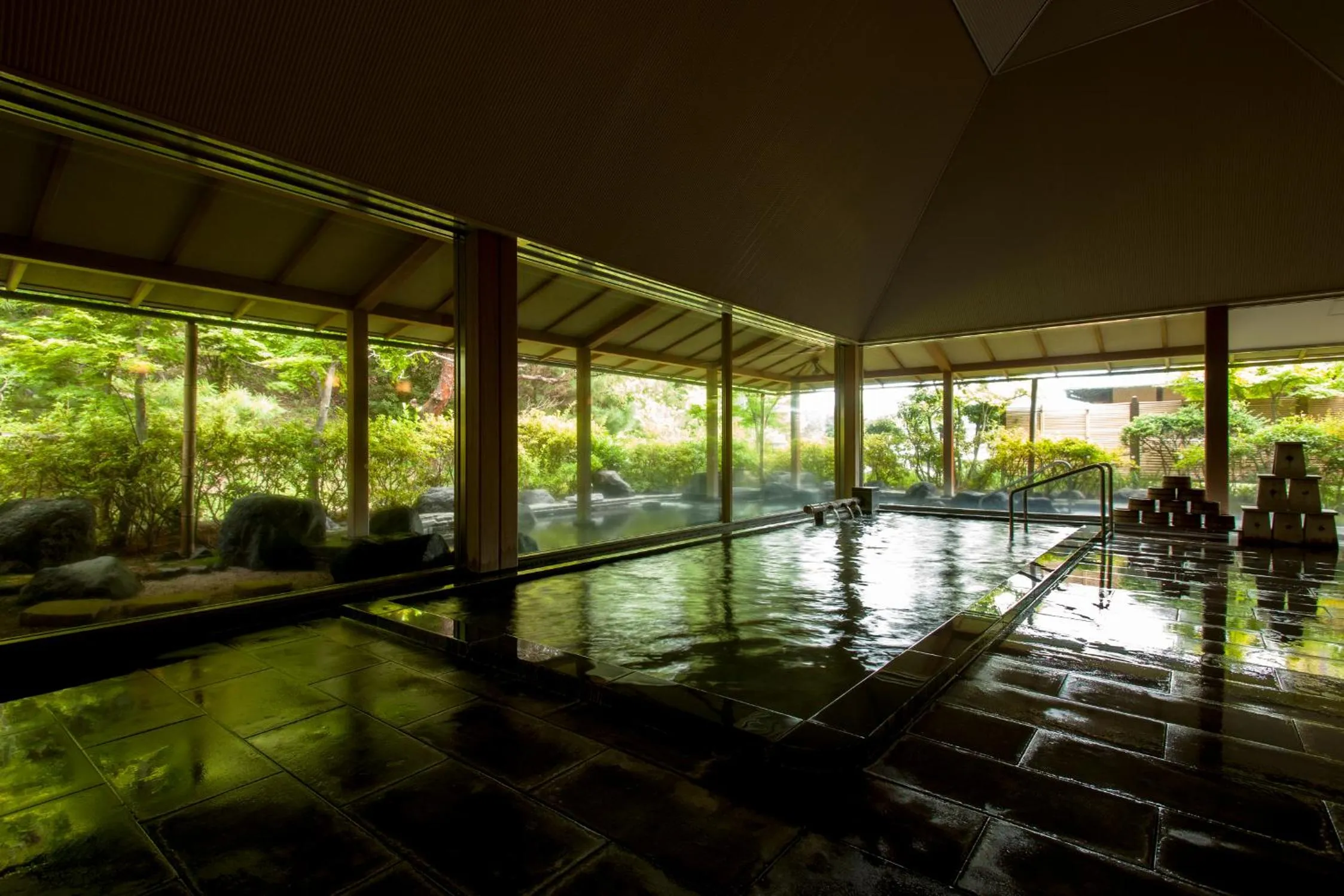 Hot Spring Bath in Sanyo-so