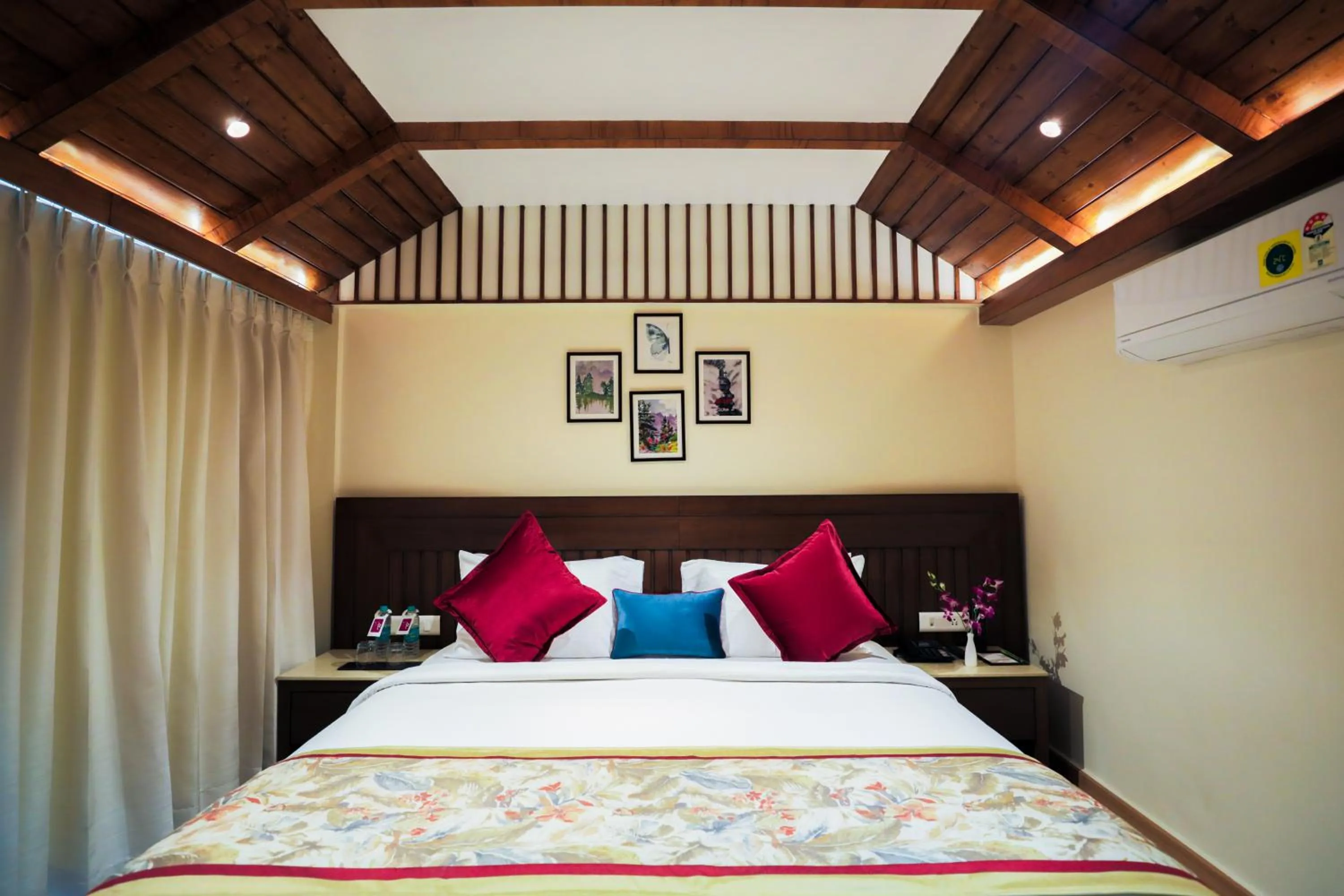 Bed in Regenta Hilltop Shimla