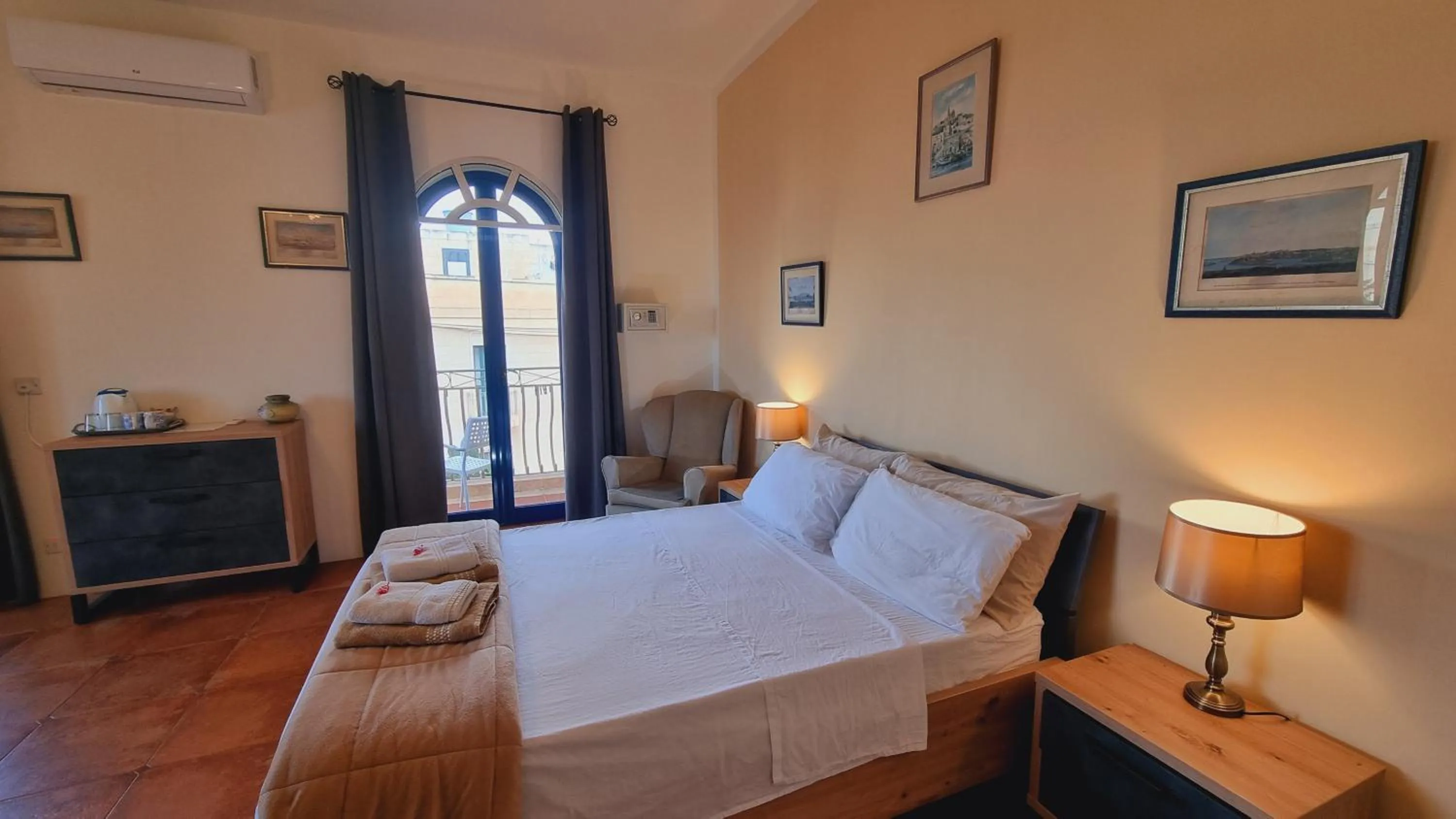 Bedroom in Villa Serenity B&B