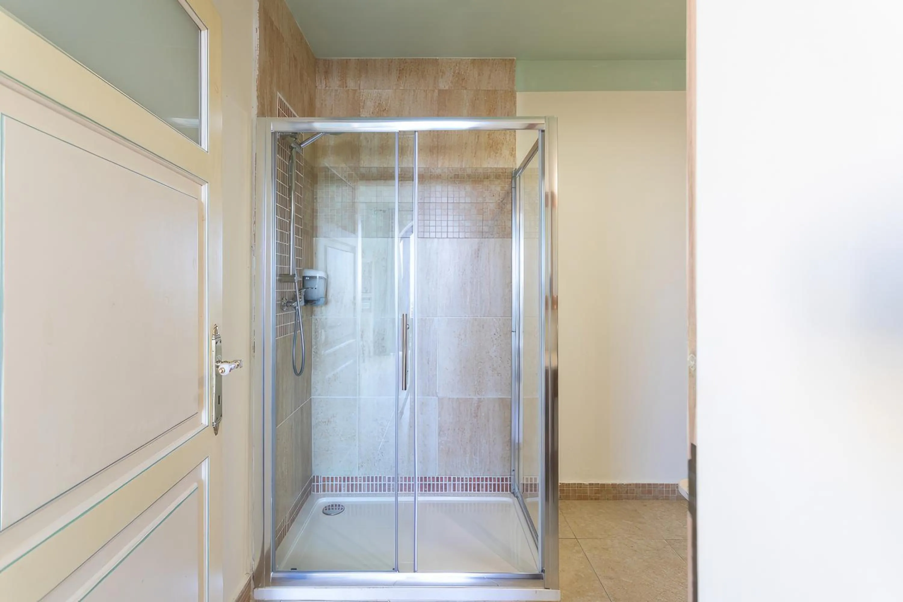 Bathroom in Villa Serenity B&B