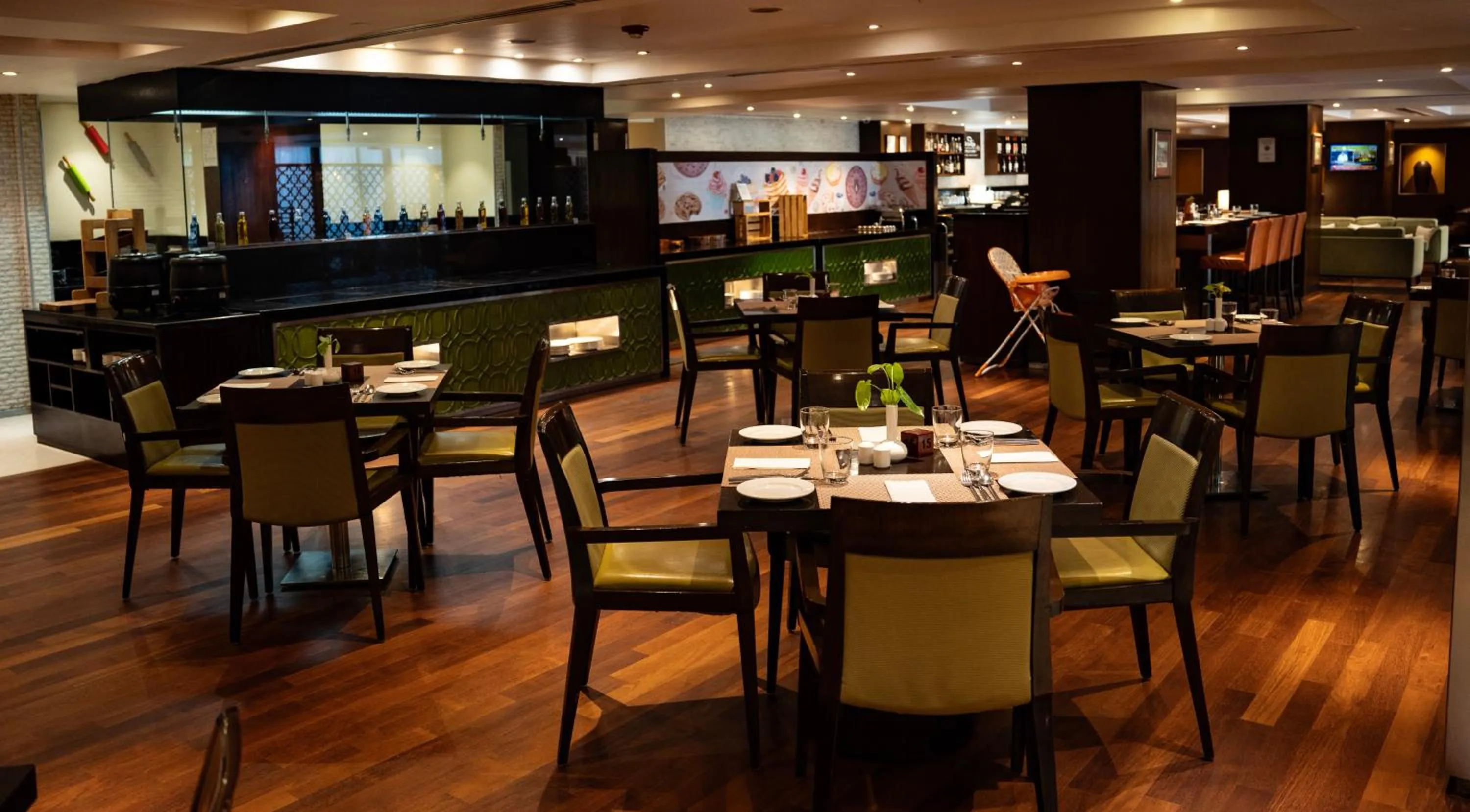 Restaurant/places to eat in Hilton Garden Inn, Trivandrum