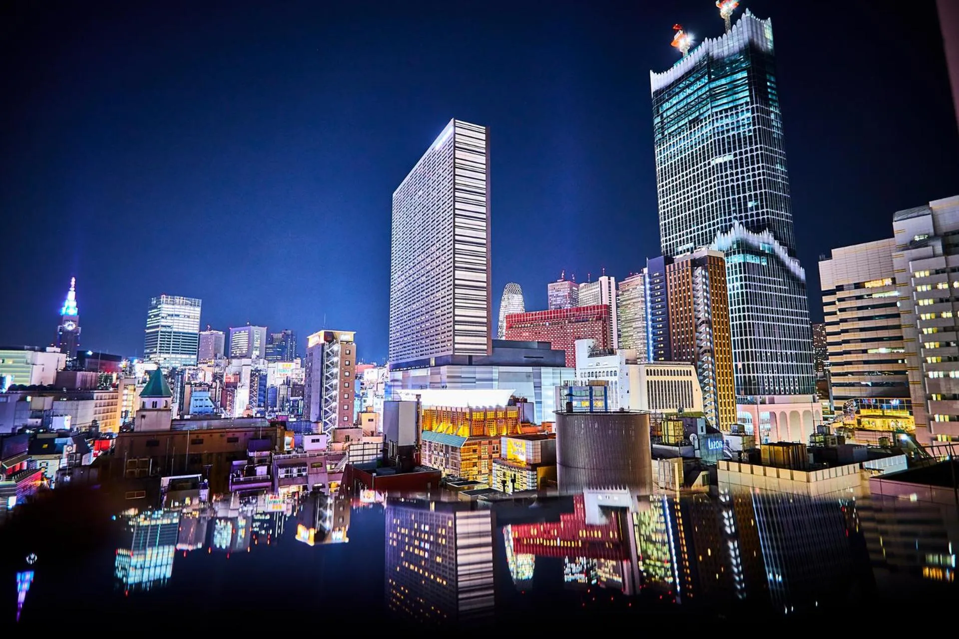 City view in Hotel BaliAn Resort Shinjuku Glamping