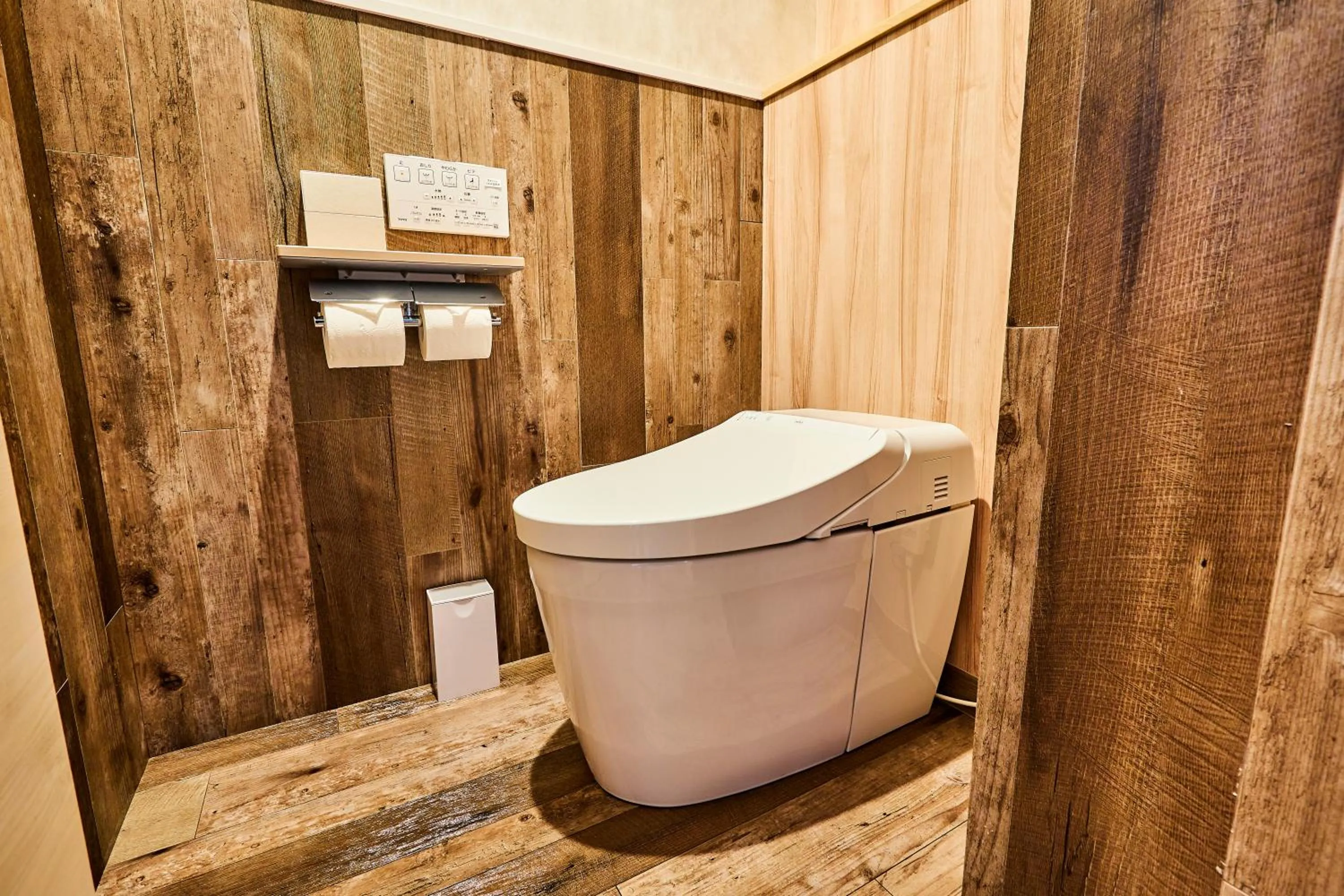 Toilet in Hotel BaliAn Resort Shinjuku Glamping