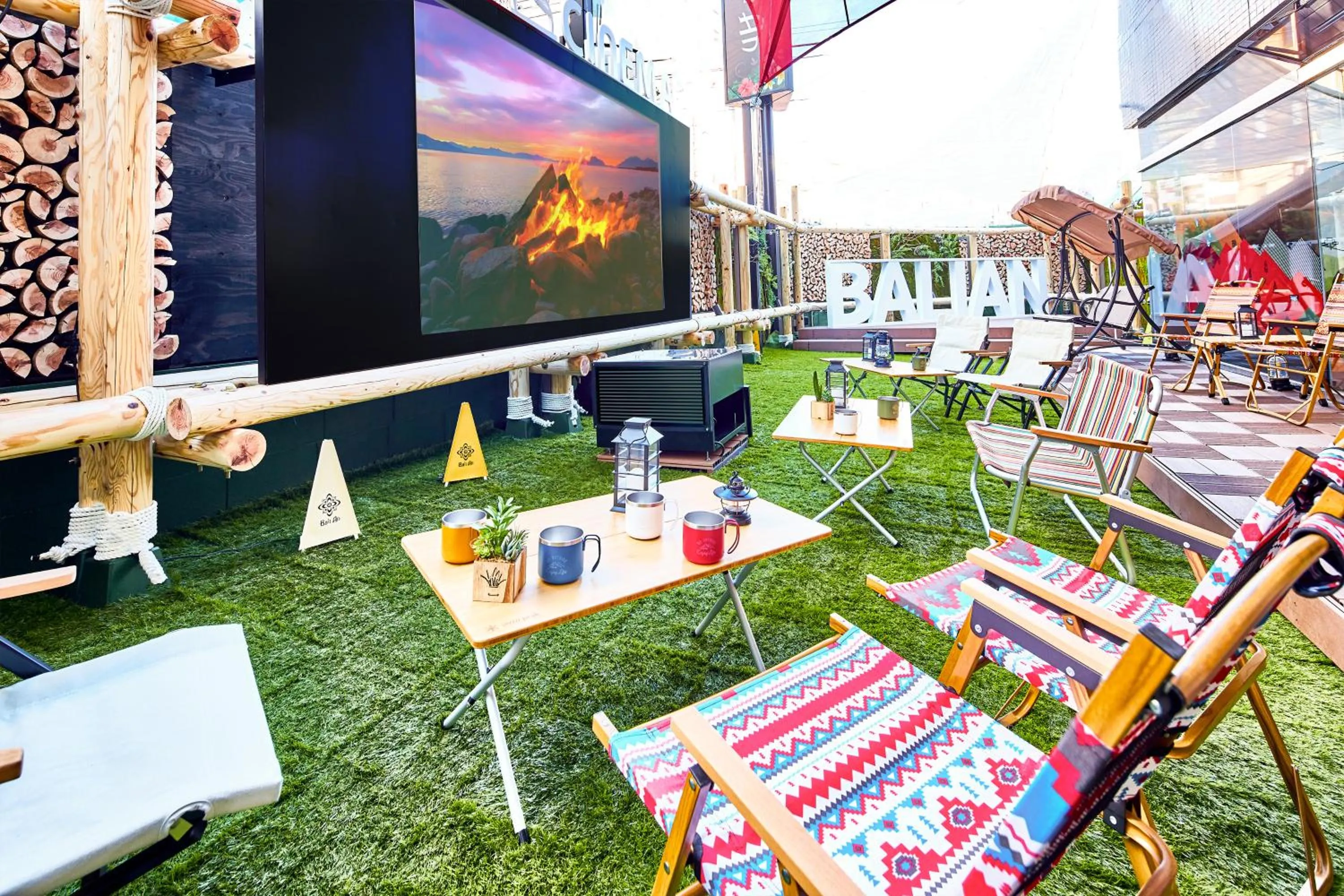 Patio in Hotel BaliAn Resort Shinjuku Glamping