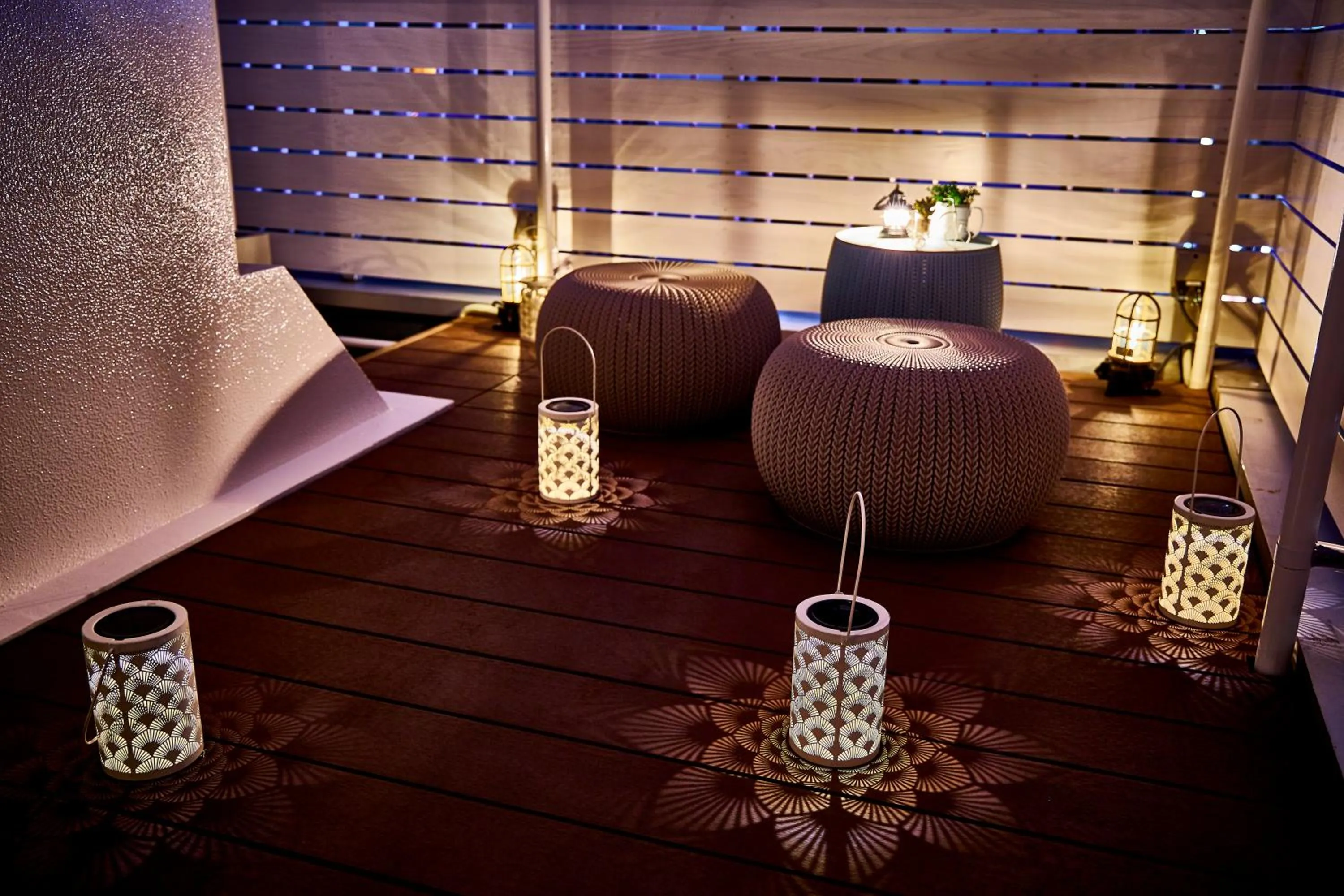 Balcony/Terrace in Hotel BaliAn Resort Shinjuku Glamping