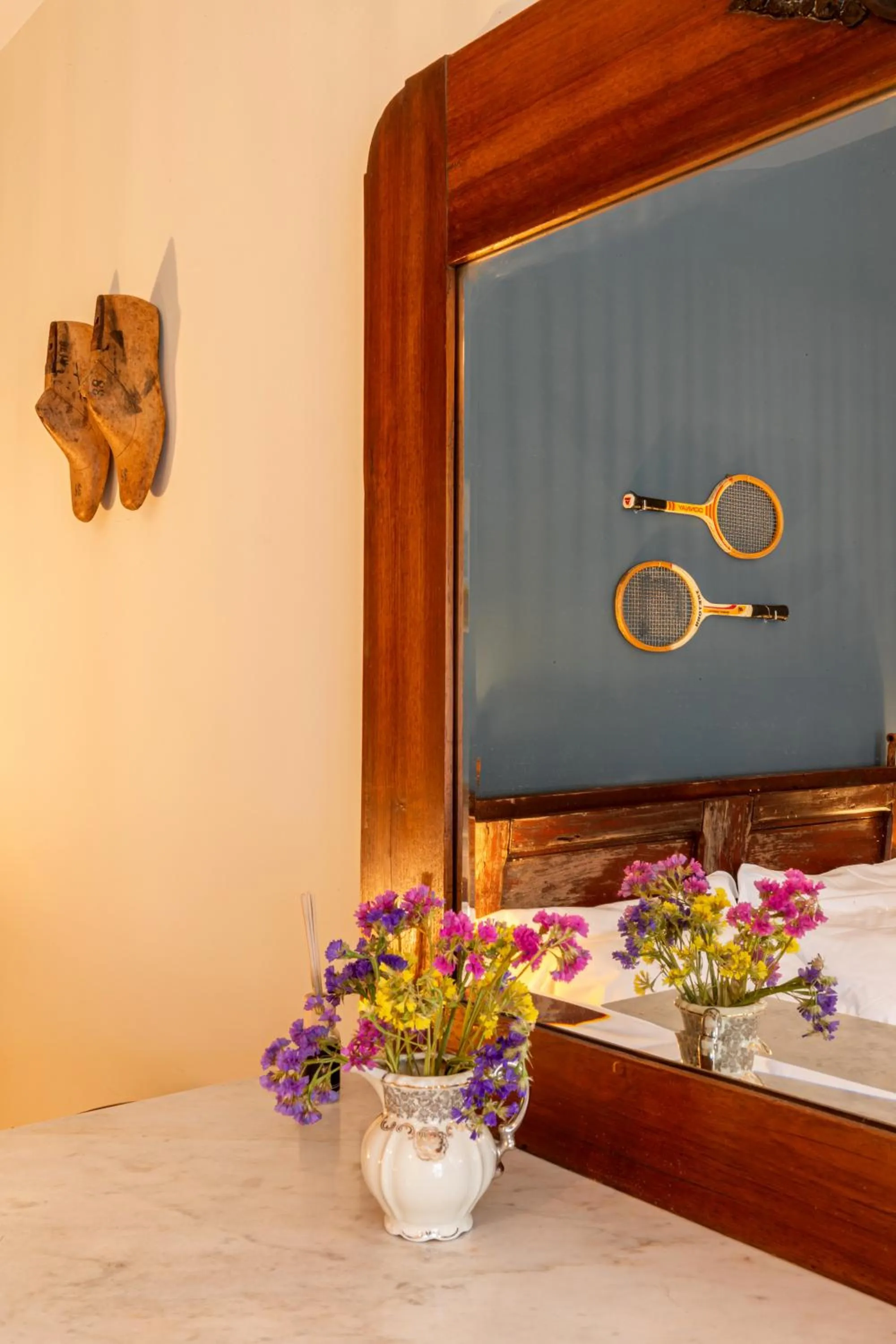 Decorative detail in Locanda Tanè