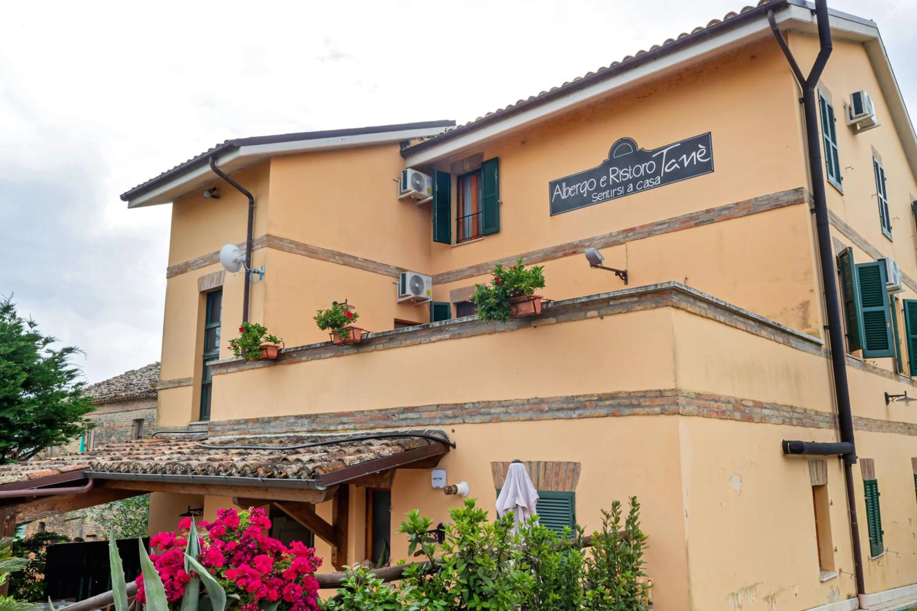 Property building in Locanda Tanè