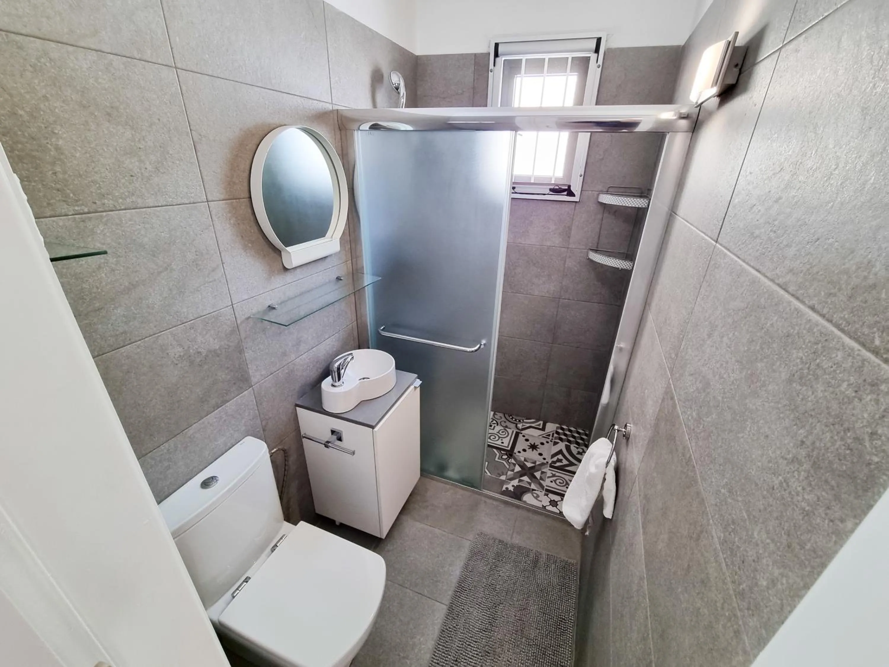 Bathroom in Cheer Up City Apartment, Near to the Finikoudes Beach